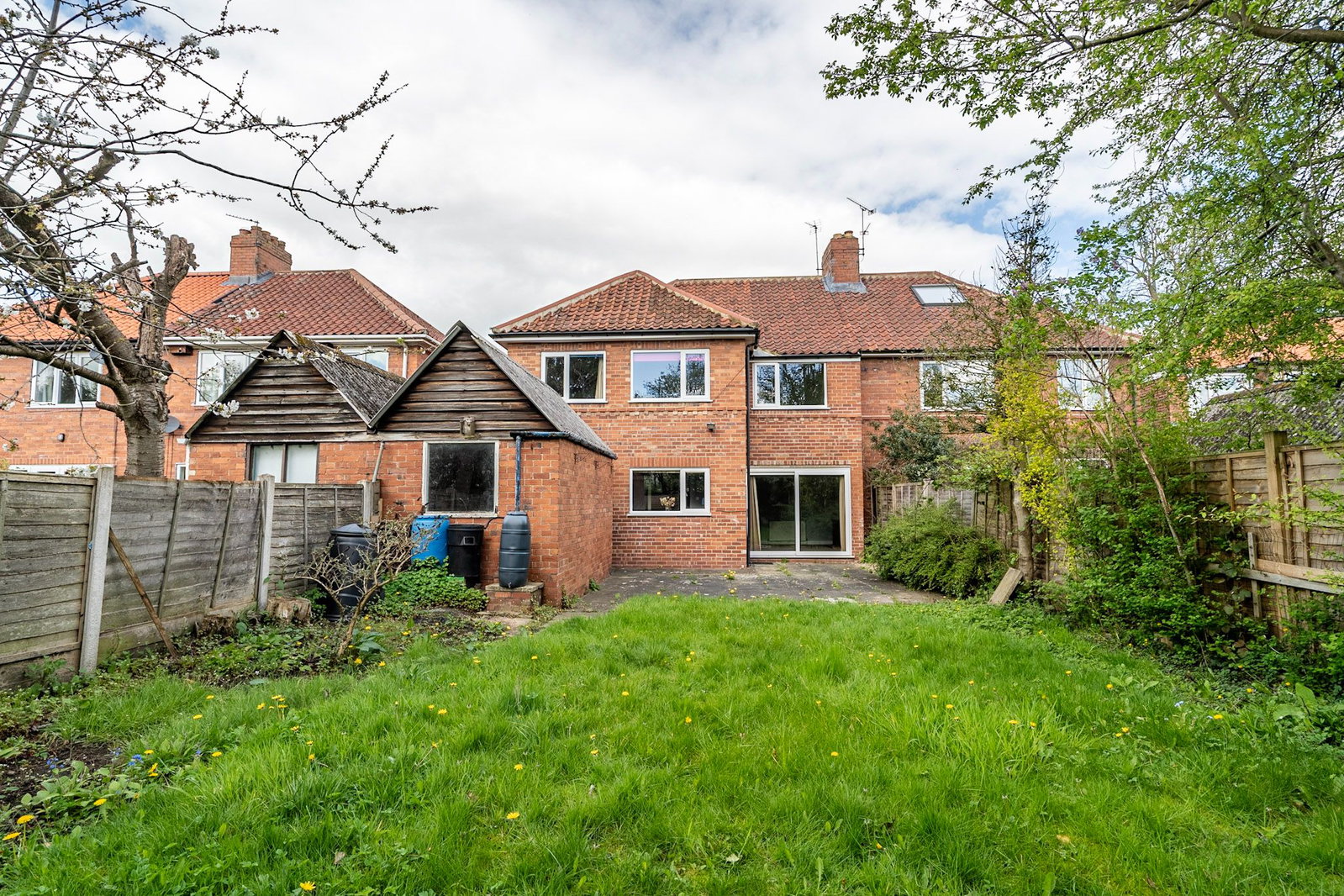 Semi Detached House in York