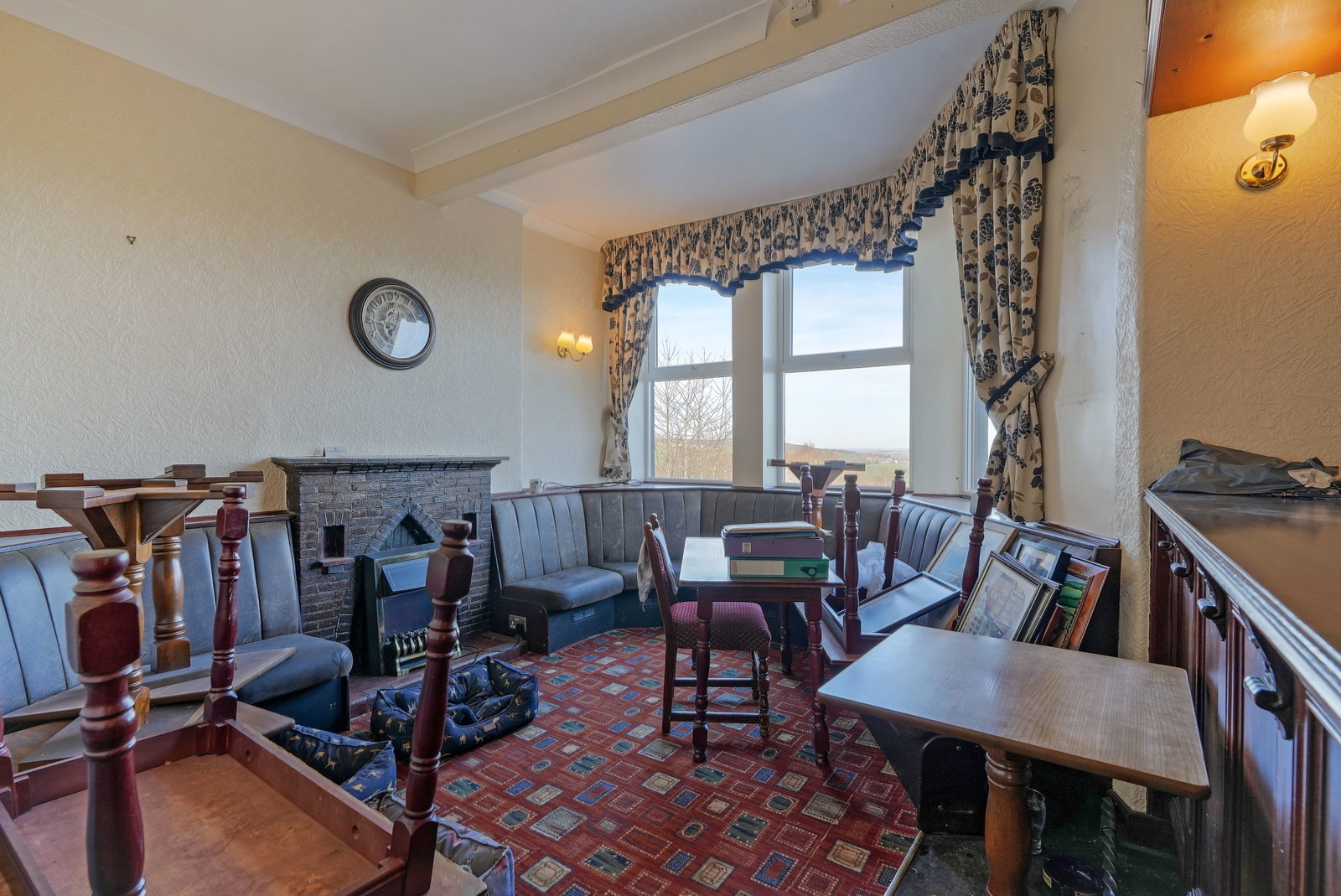 Semi Detached House in Sheffield