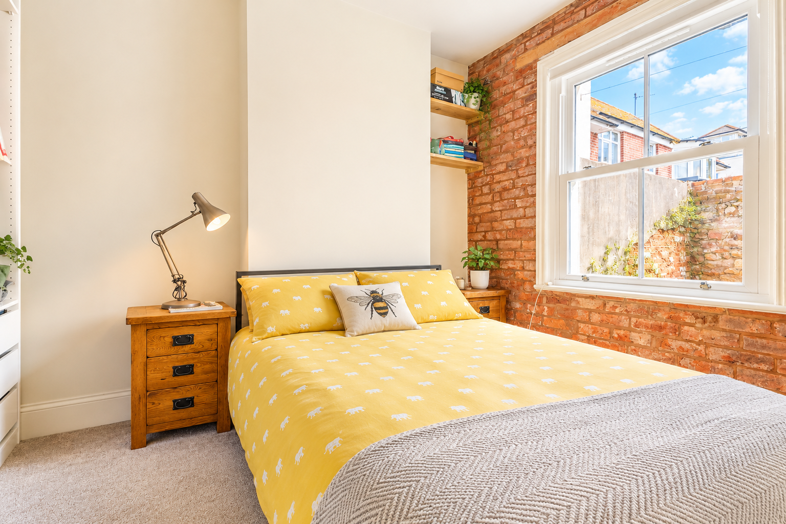 Ground Floor Flat for sale in Exmouth, Dagmar Road, Exmouth, EX8, 517 m²