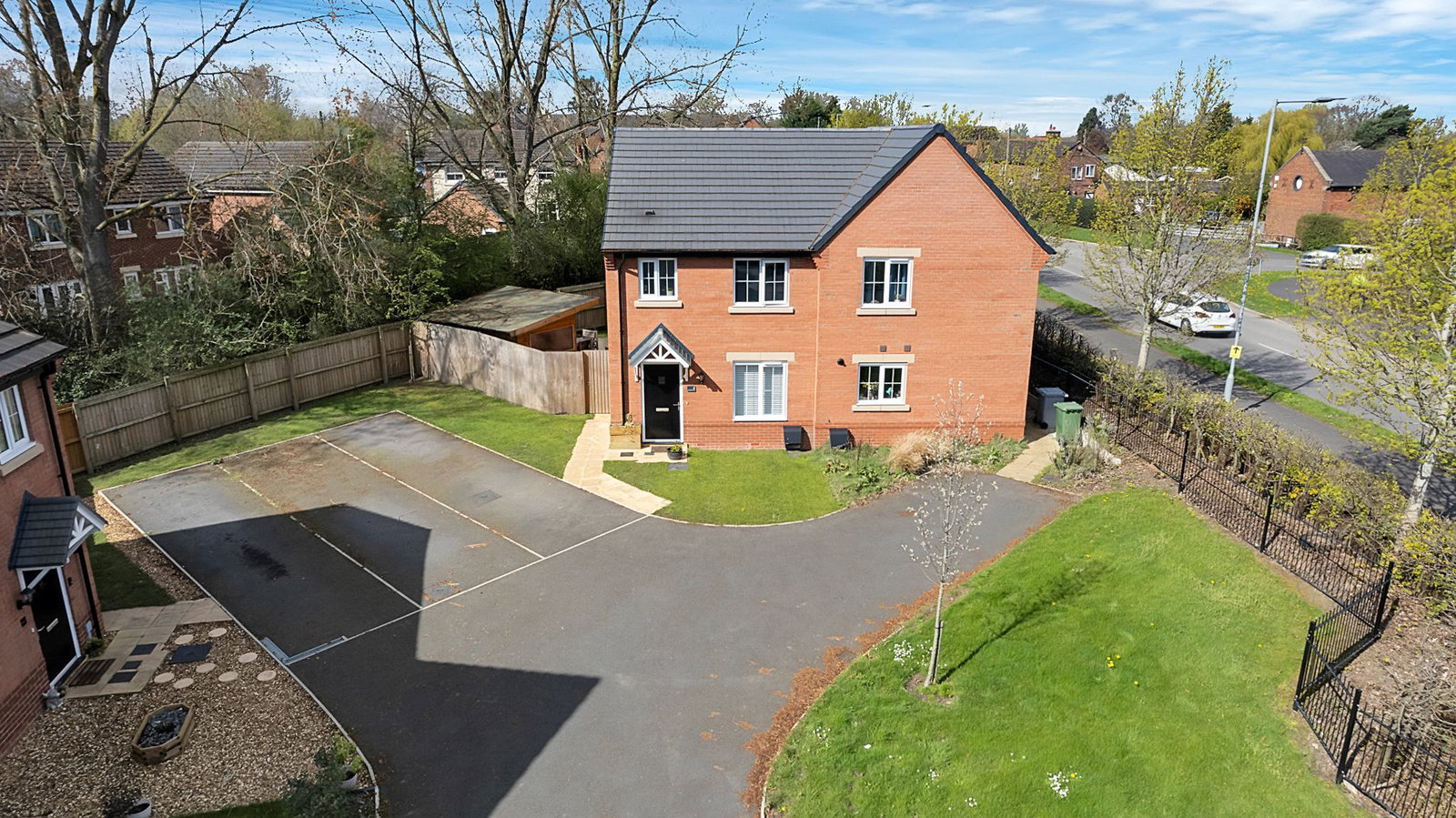 Semi Detached House in Crewe