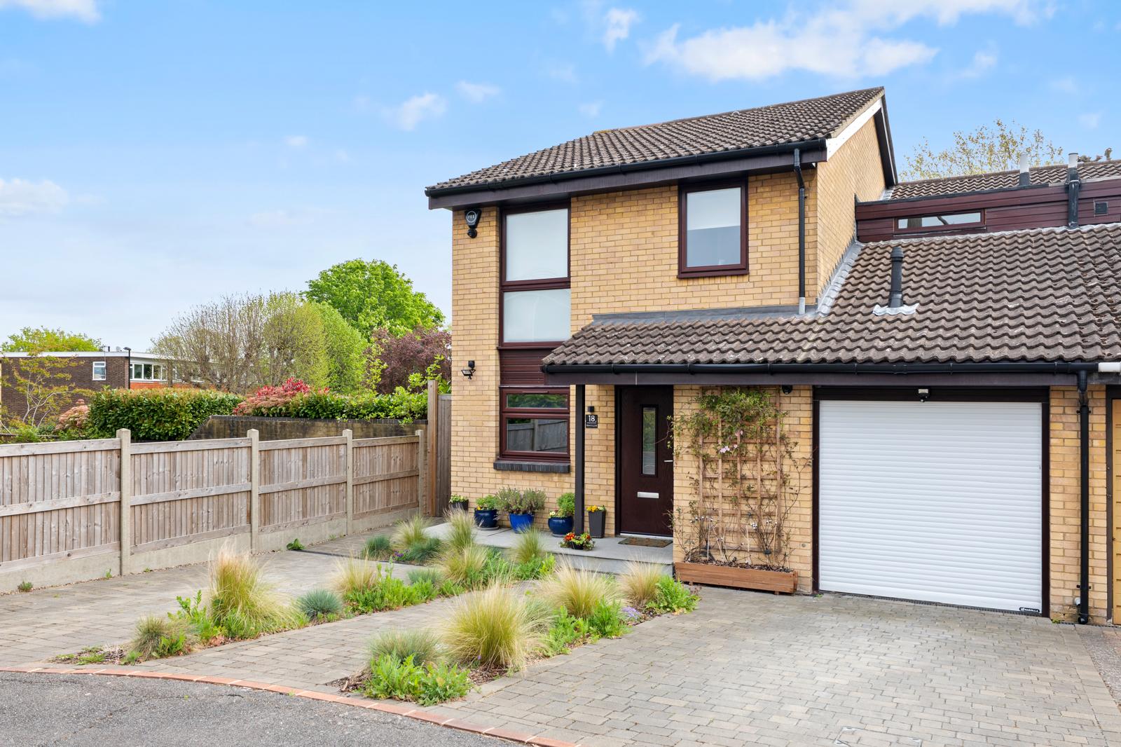 Semi Detached House in Croydon