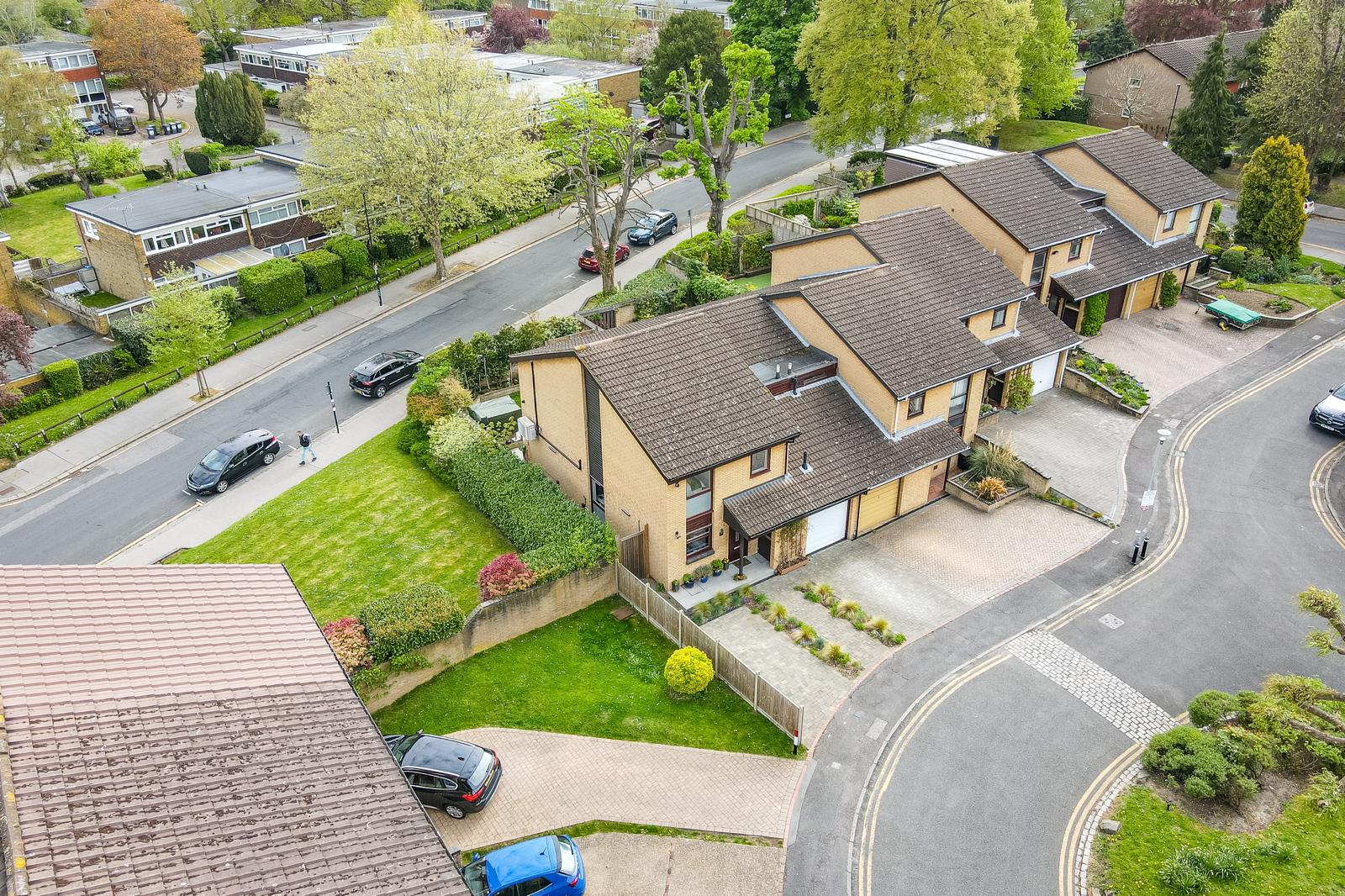 Semi Detached House in Croydon