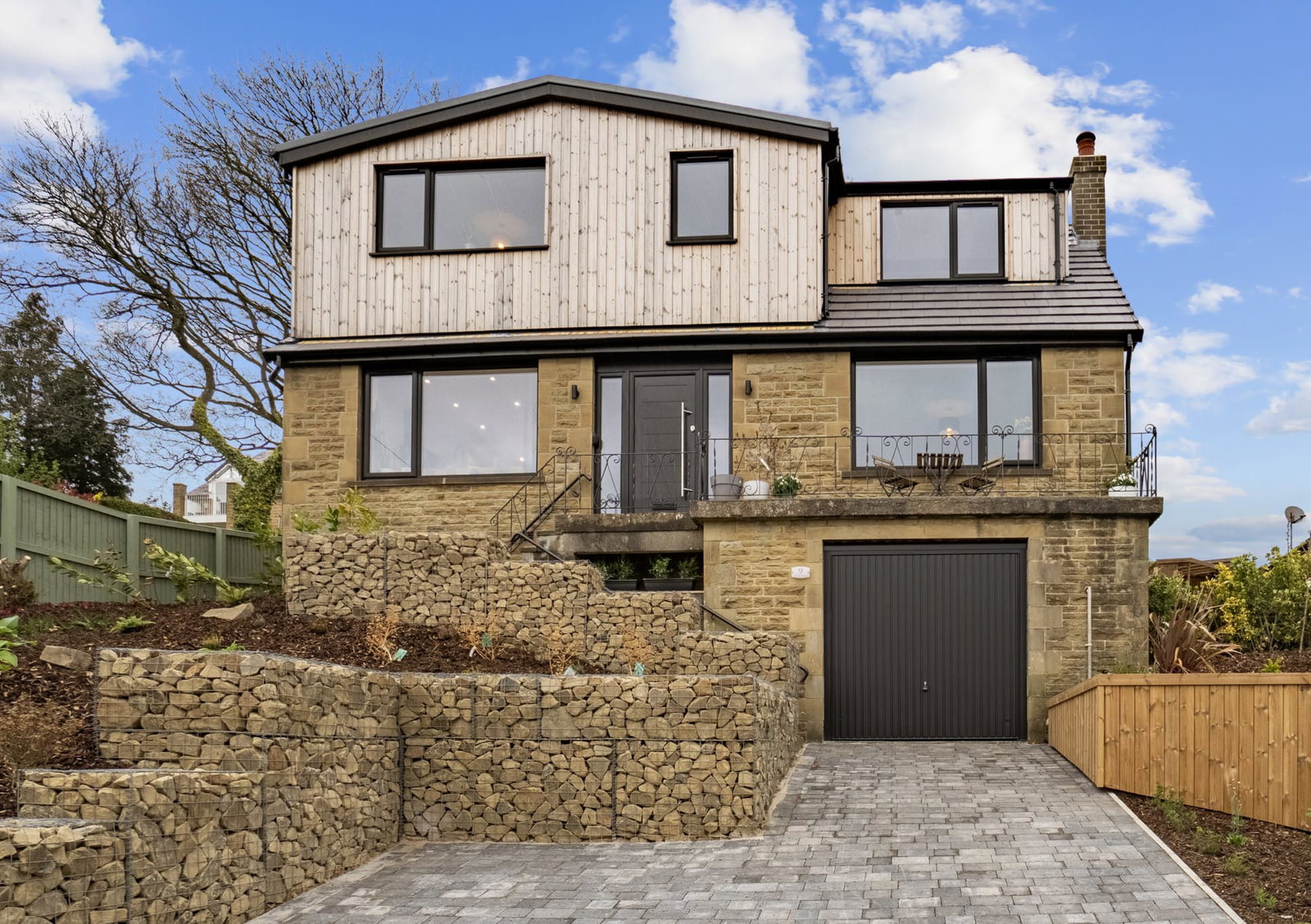 Detached House in Halifax