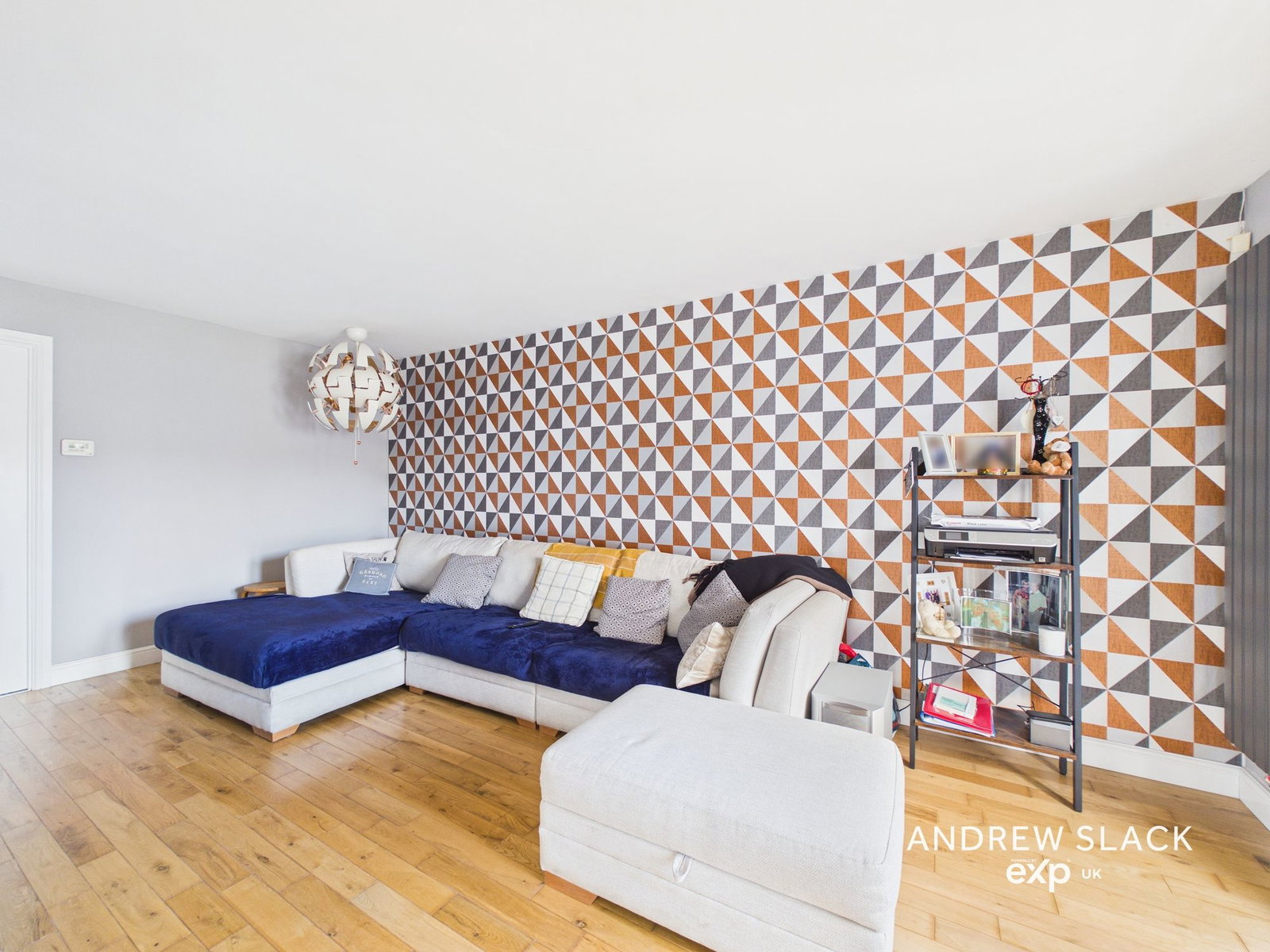 Semi Detached Bungalow in Nottingham