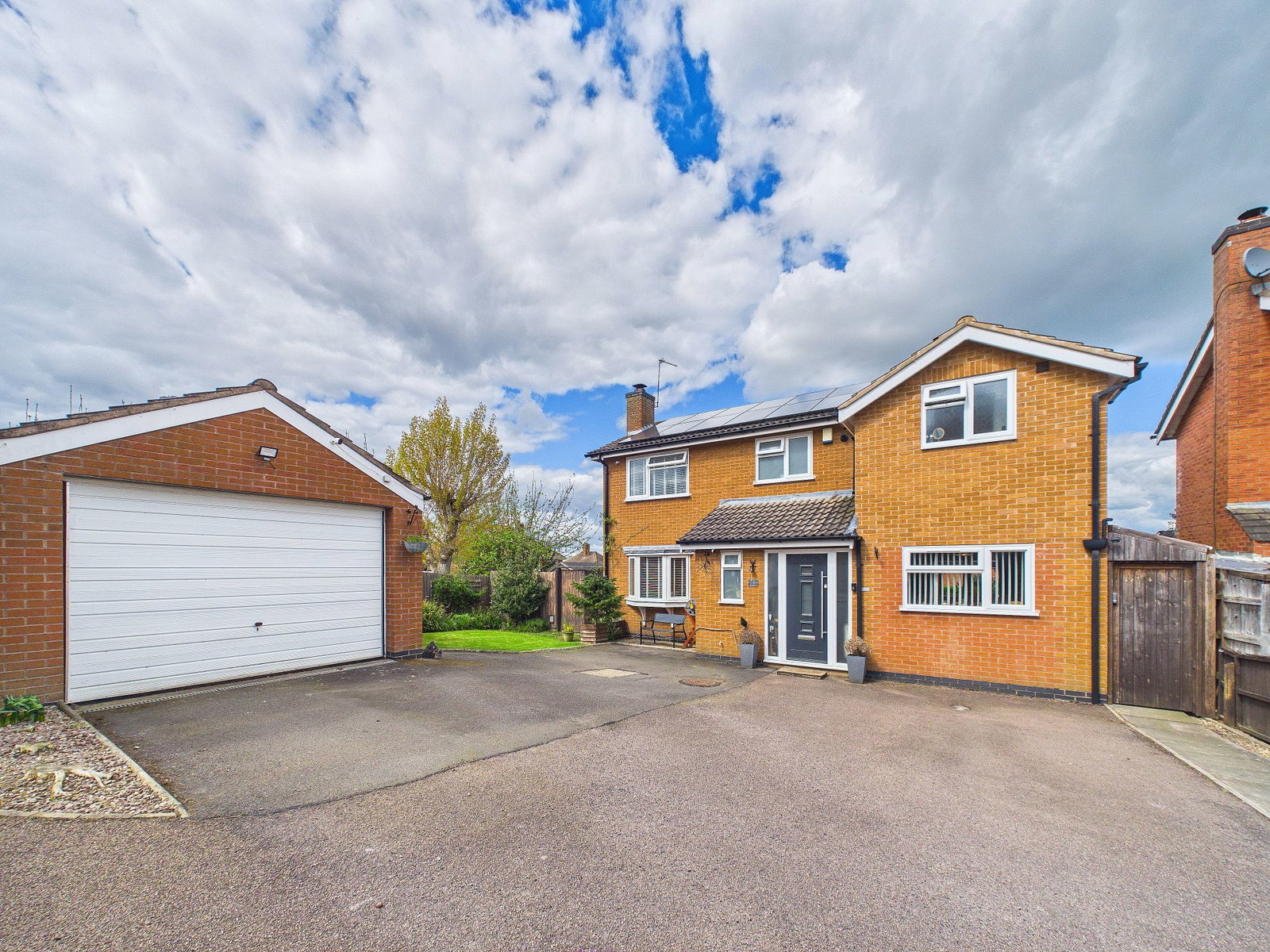 Detached House in Leicester
