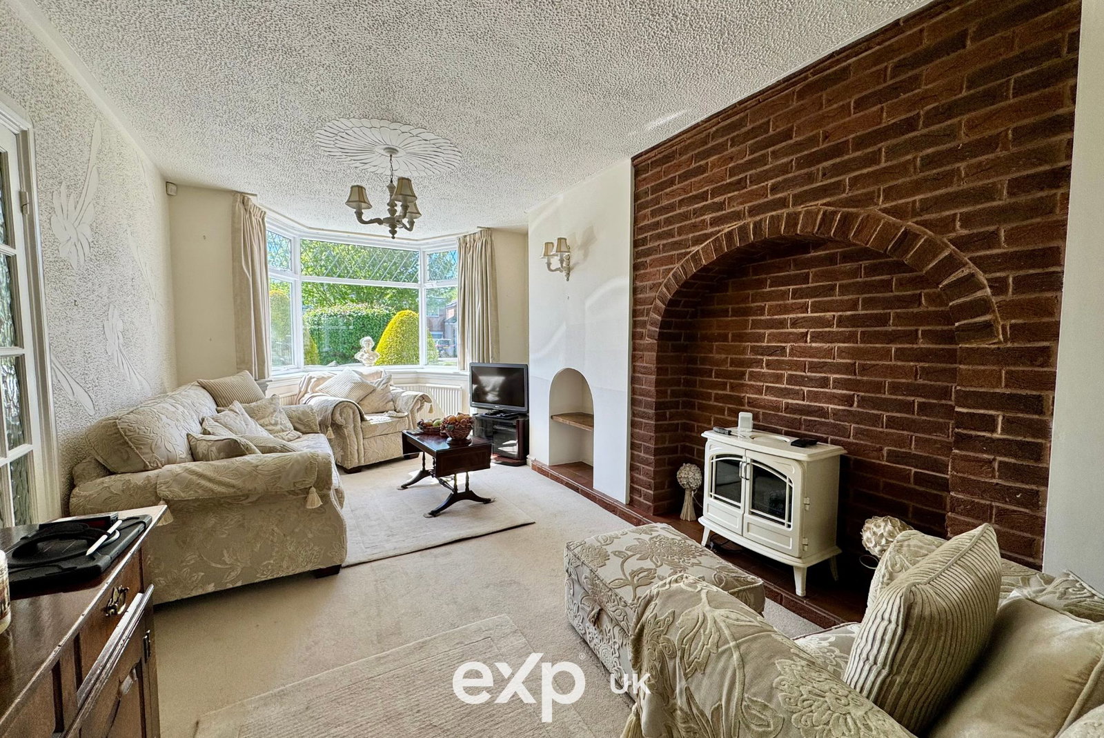 Semi Detached House in Solihull