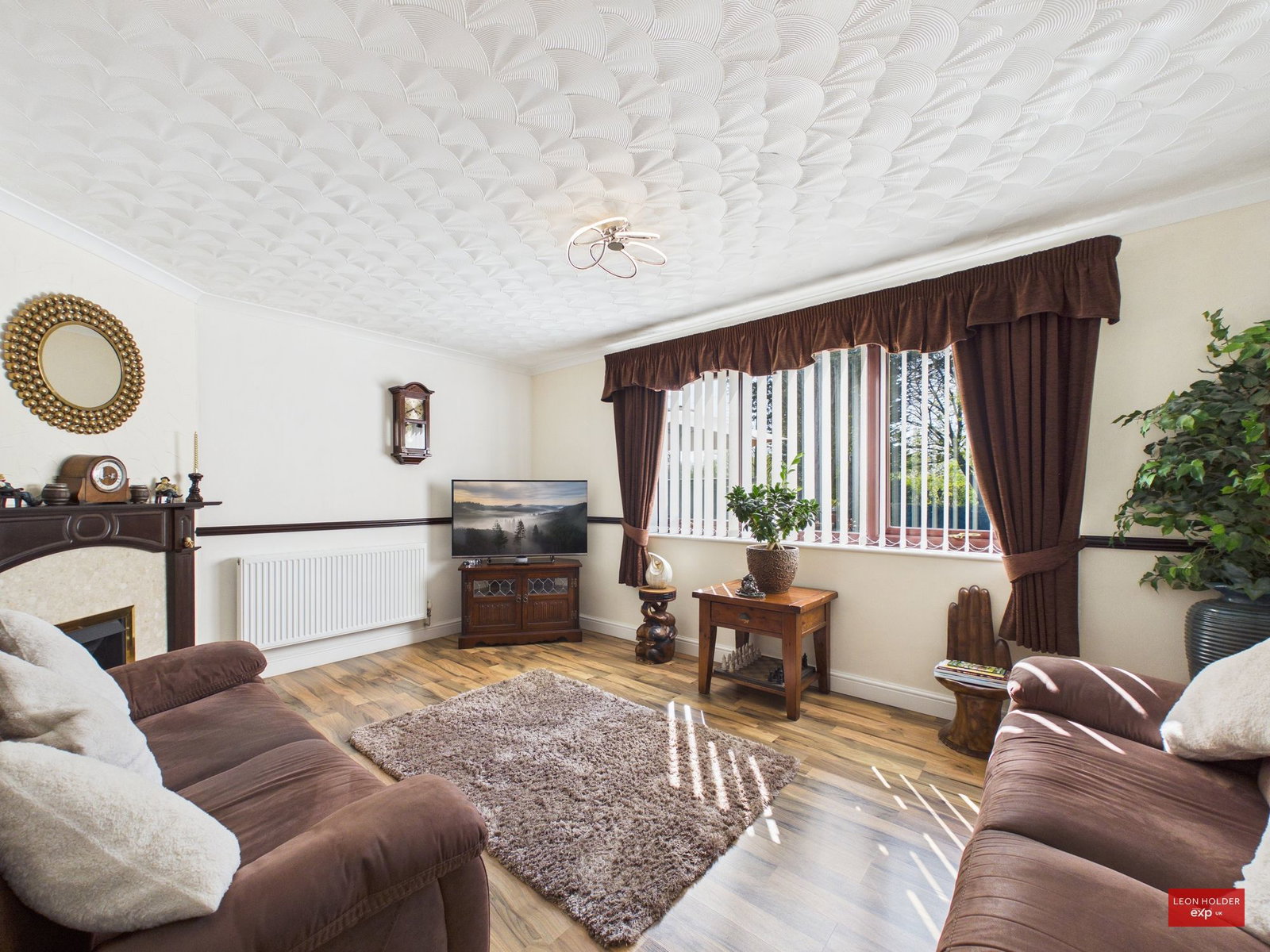 Semi Detached House in Gloucester