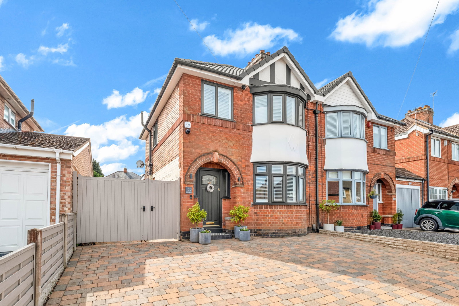 Semi Detached House in Leicester