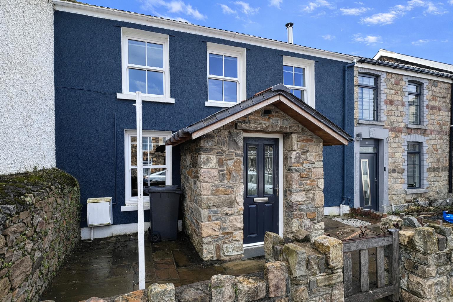 Detached House in Swansea