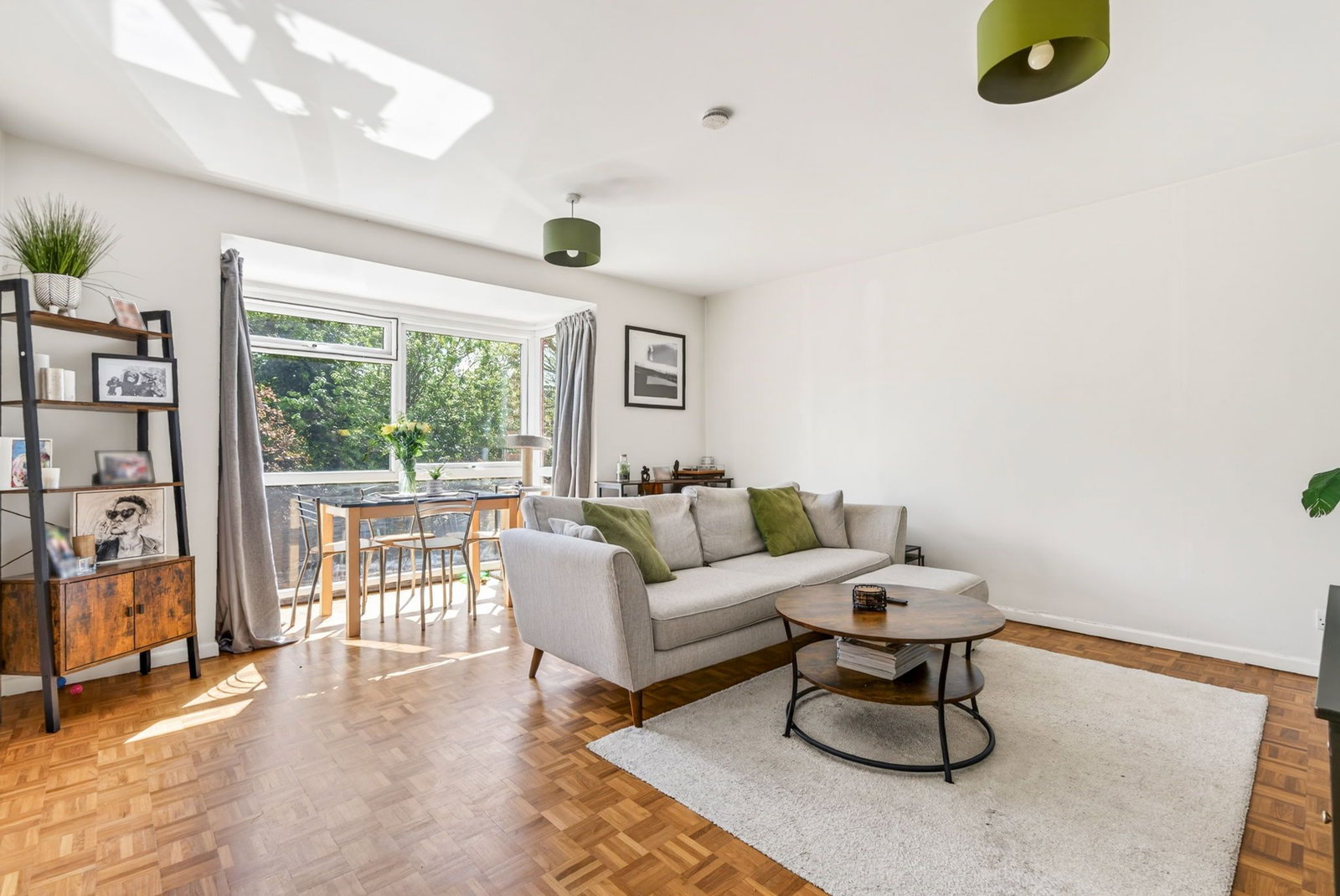 Flat in Leatherhead