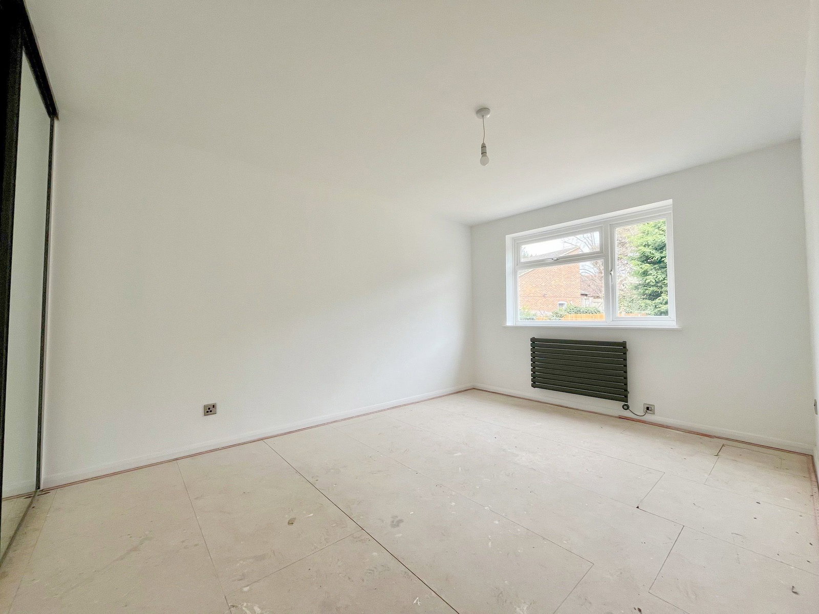 Terraced House for sale in Bushey, Kemp Place, Bushey, WD23 1DW