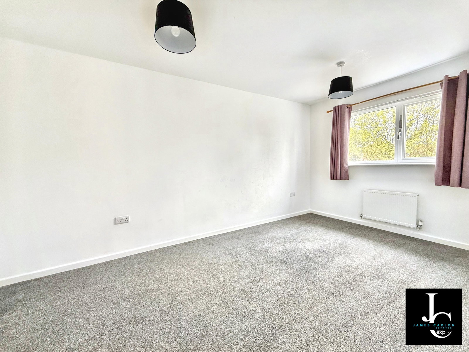 Semi Detached House in Telford