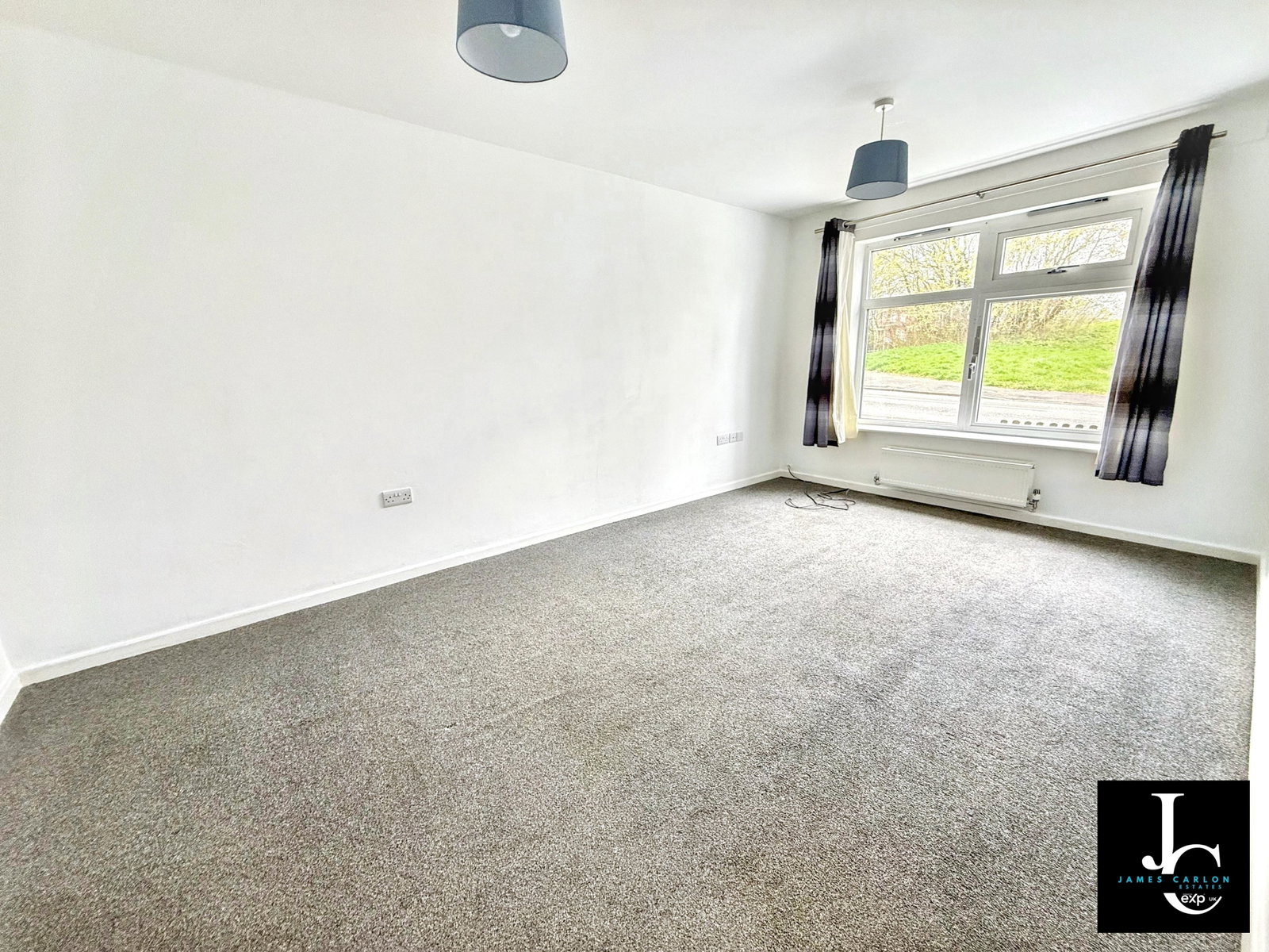 Semi Detached House in Telford