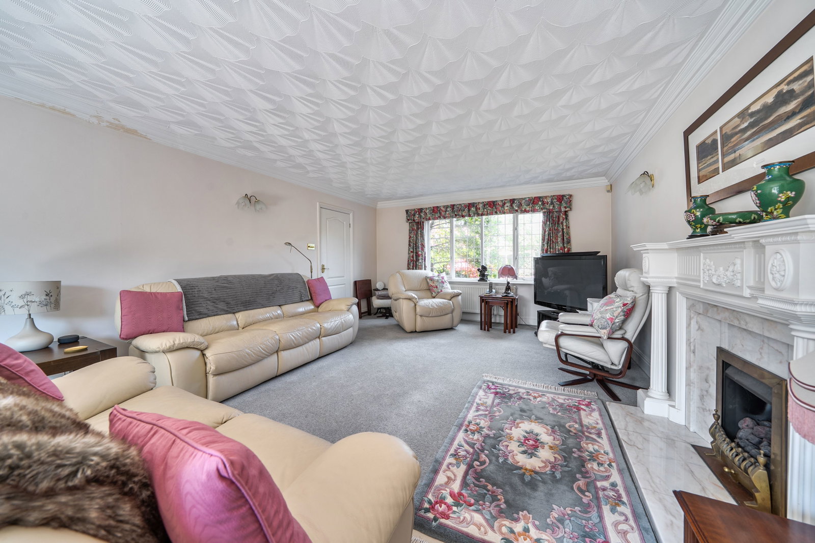 Detached House for sale in York, Meadow Way, York, YO31 1EQ, 2056 m²