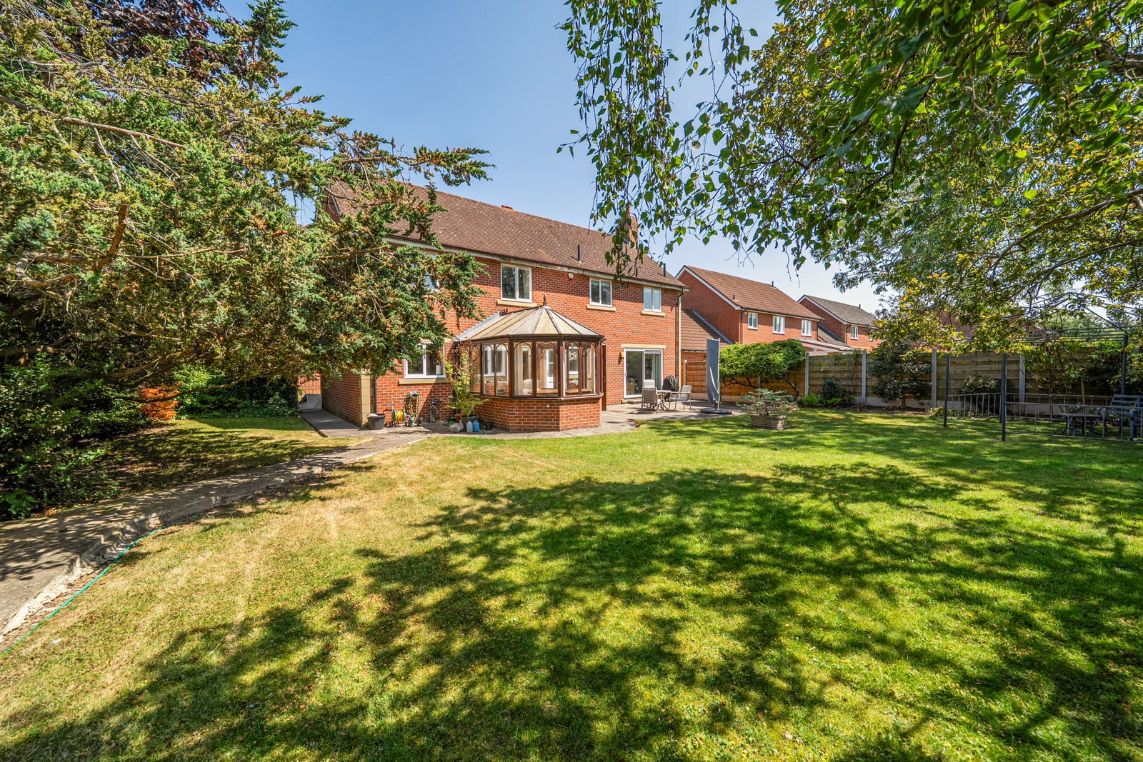 Detached House for sale in York, Meadow Way, York, YO31 1EQ, 2056 m²