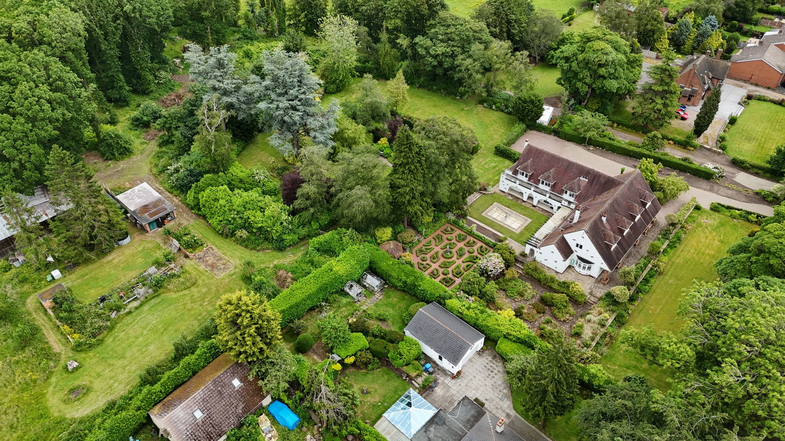 Detached House for sale in Wolverhampton, HOUSE AND LAND Willowbrook, Sneyd Lane, Essington, Wolverhampton, WV11 2DU