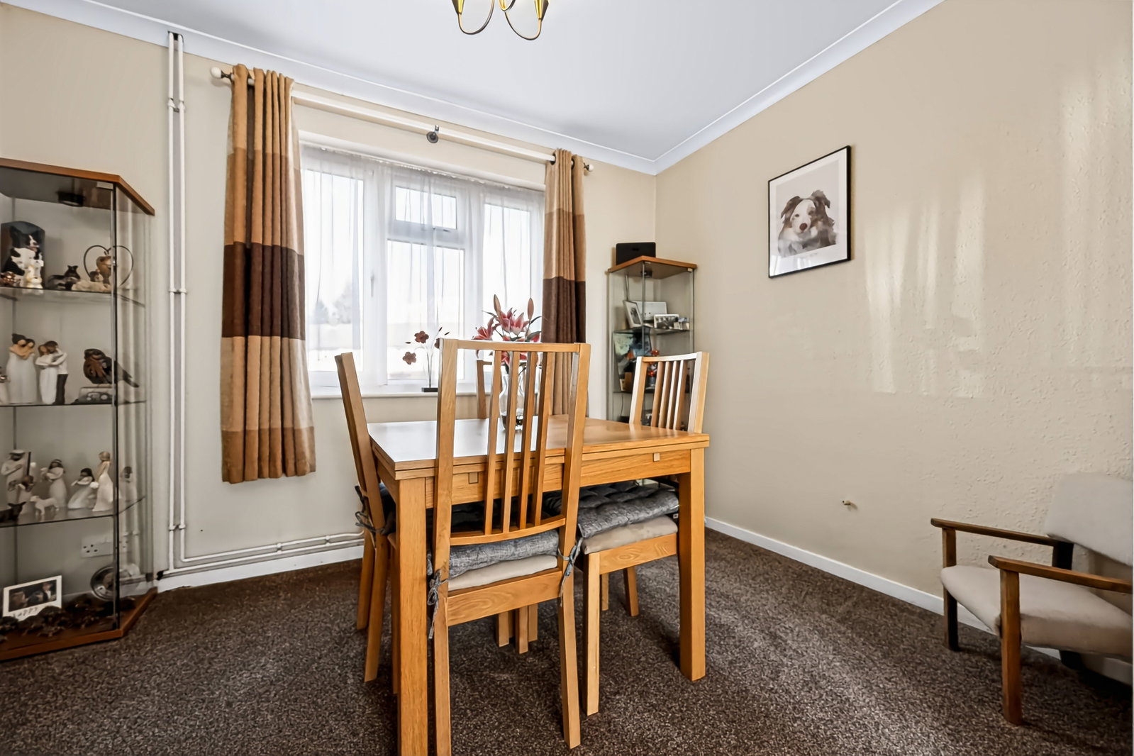 Semi Detached House for sale in Dunstable, Beecroft Way, Dunstable, 866 m²