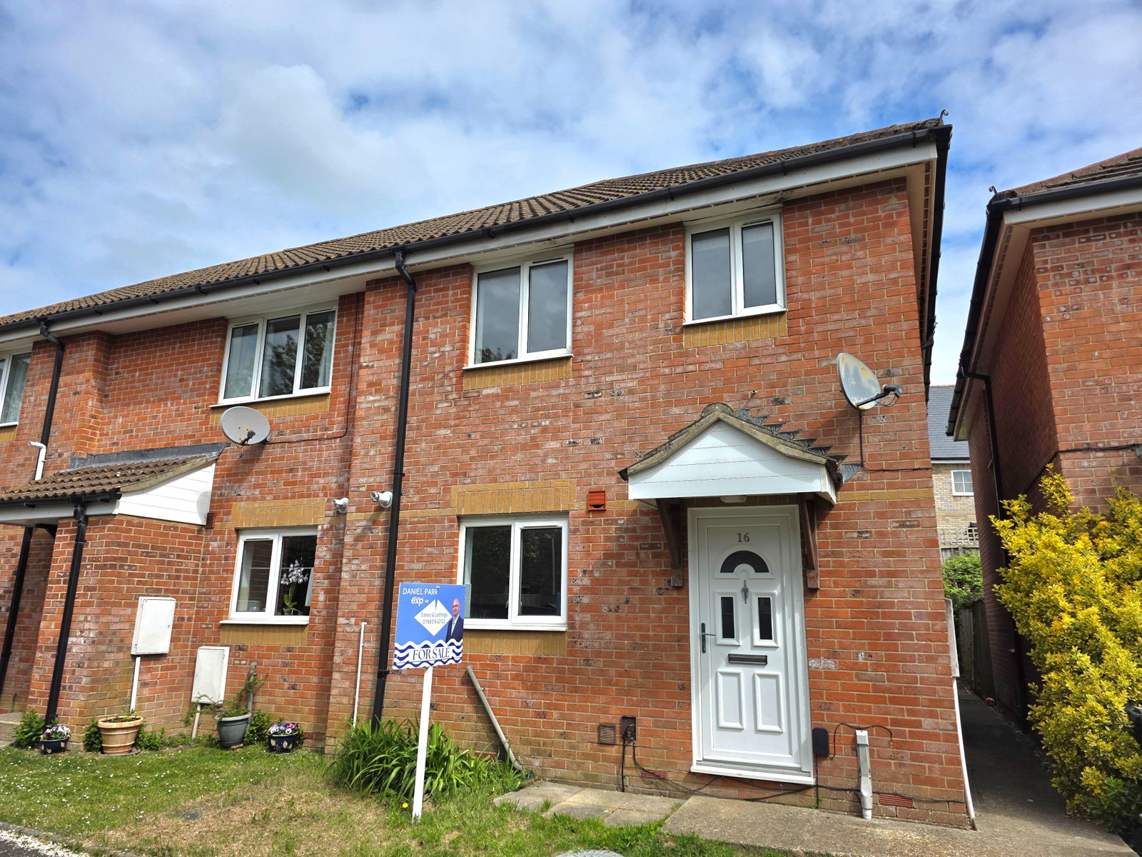 Semi Detached House in Newport