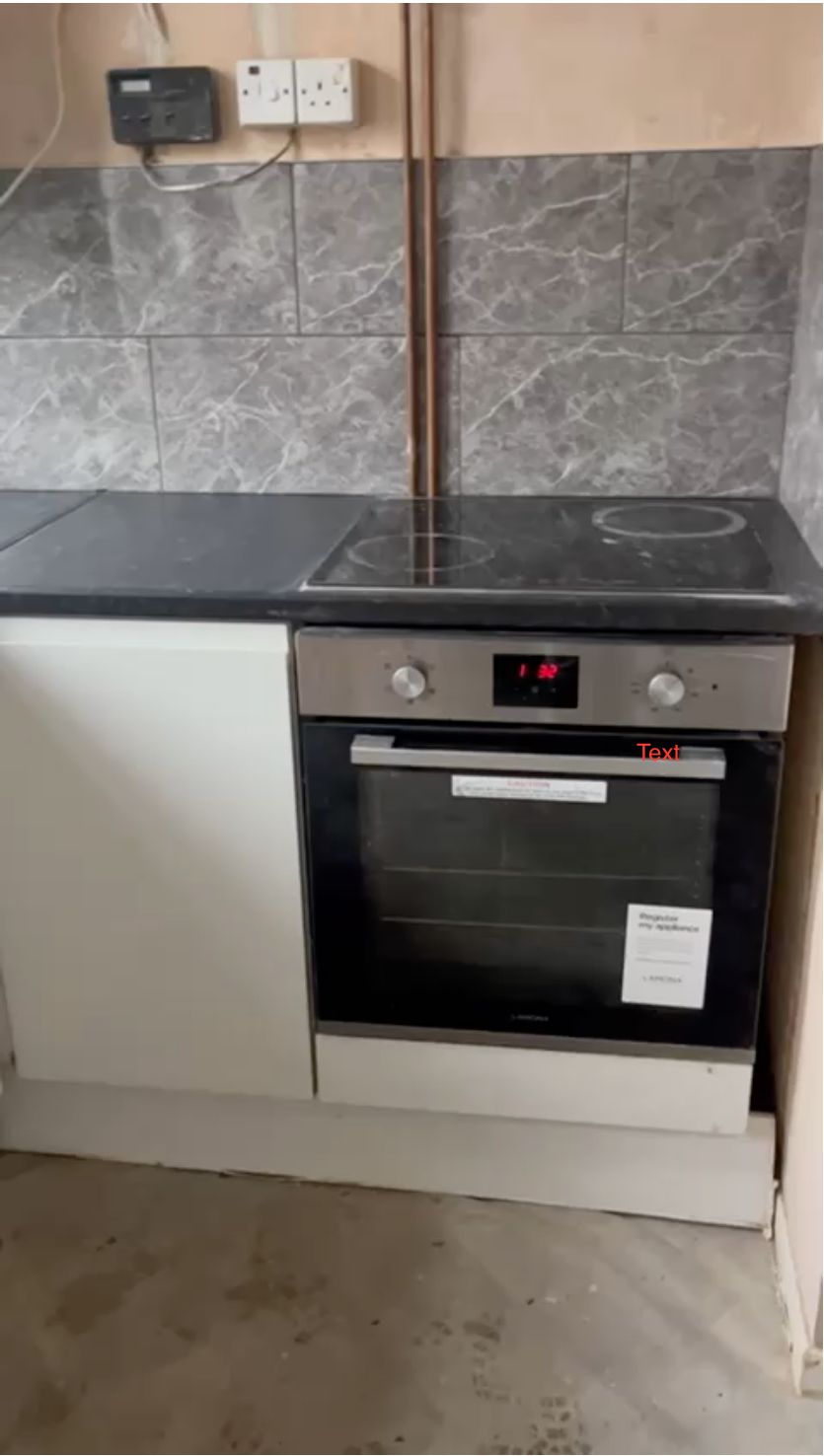 Semi Detached House in Luton