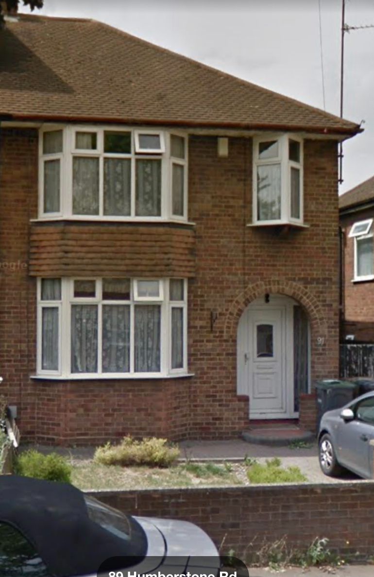 Semi Detached House in Luton