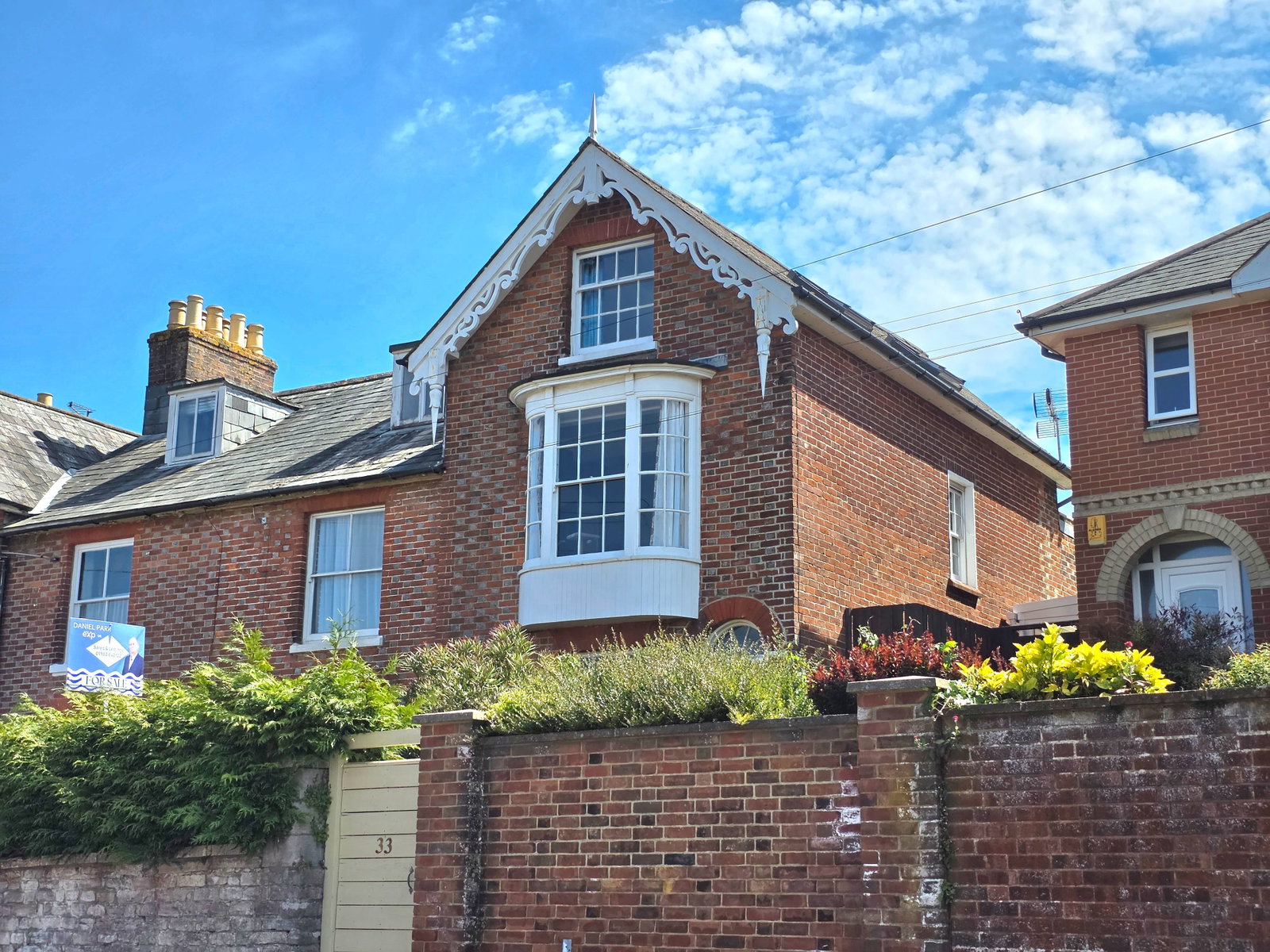 End Of Terrace House in Newport