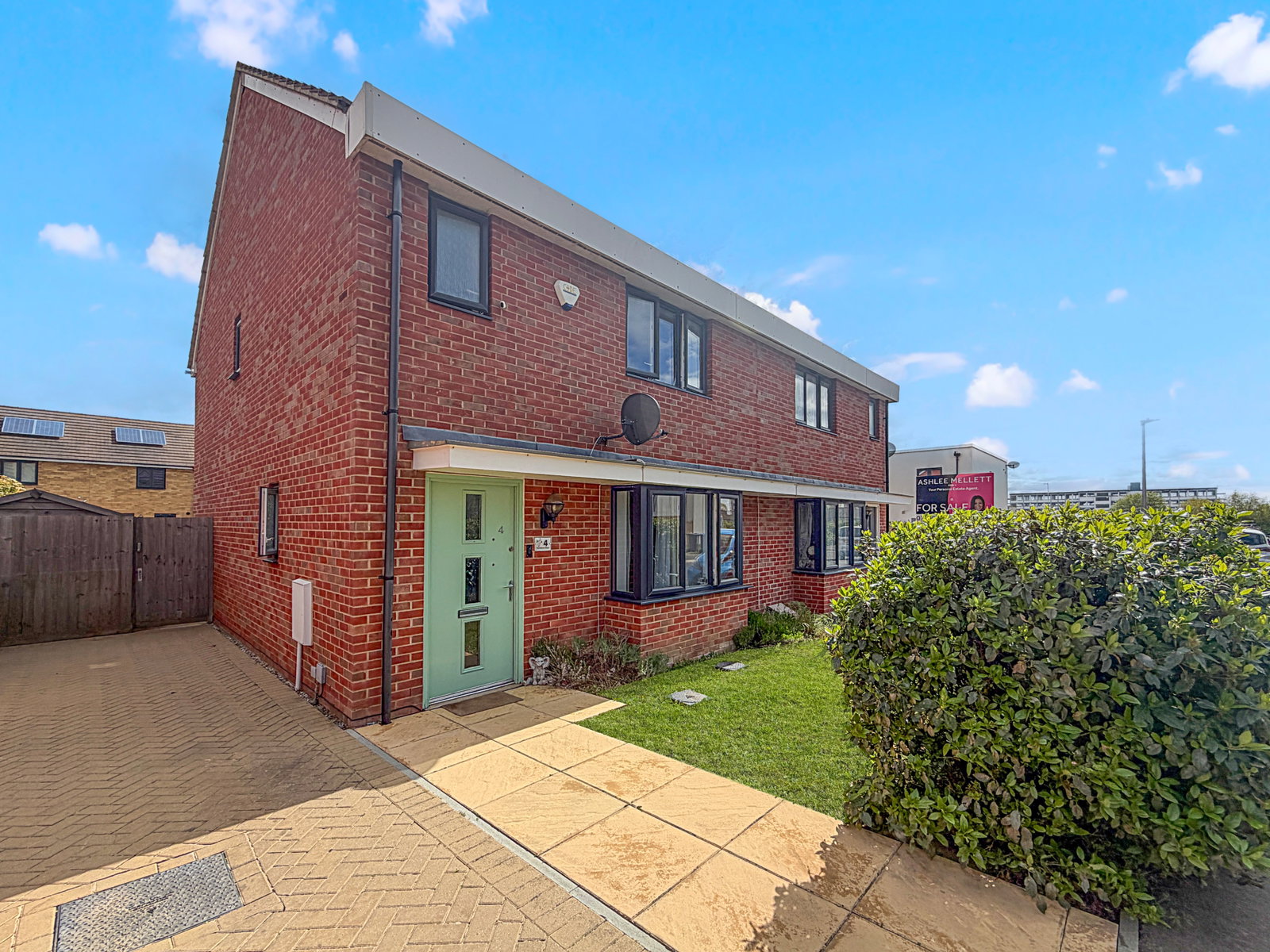 Semi Detached House in Tilbury