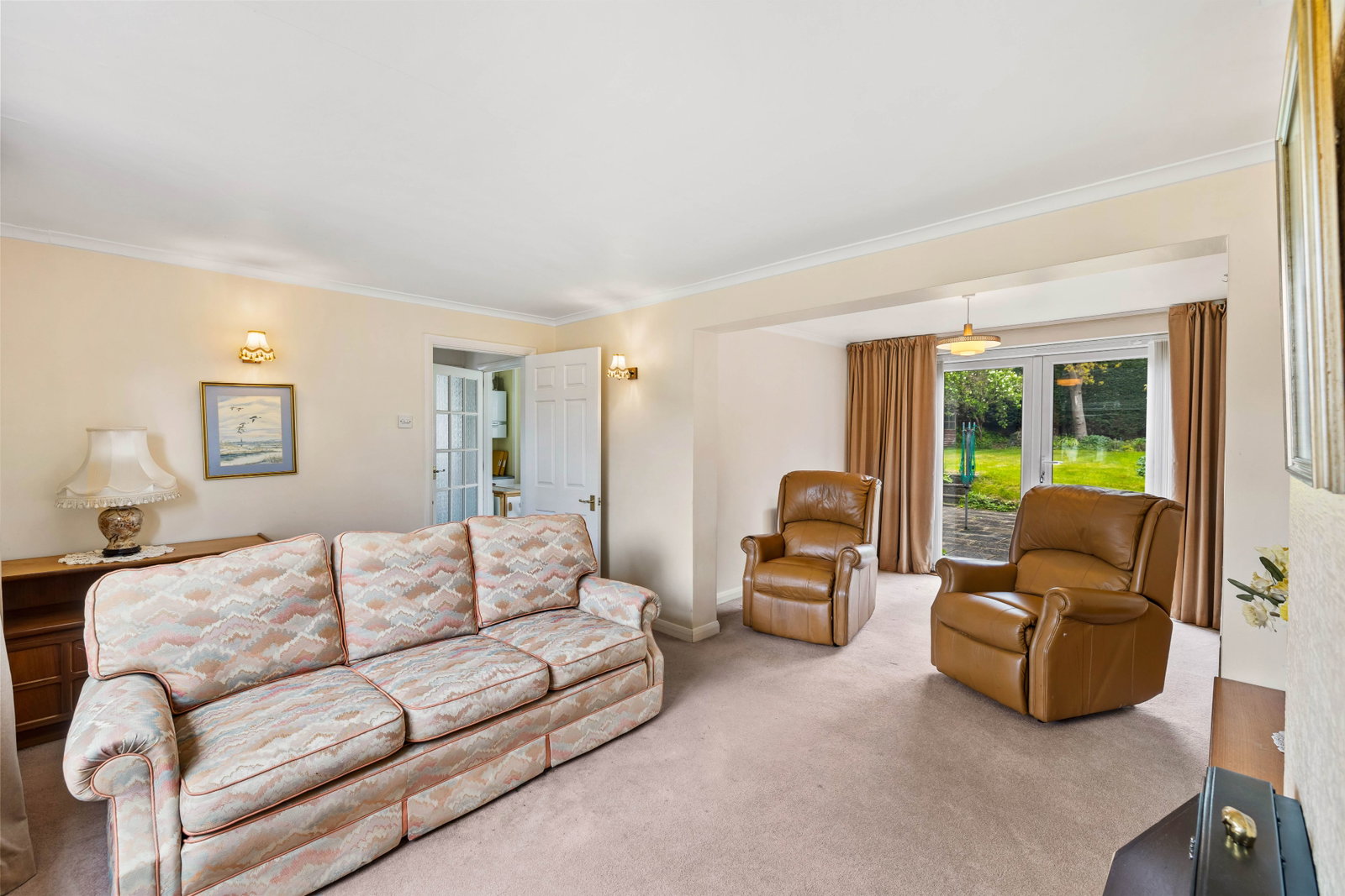 Semi Detached House in Oxted