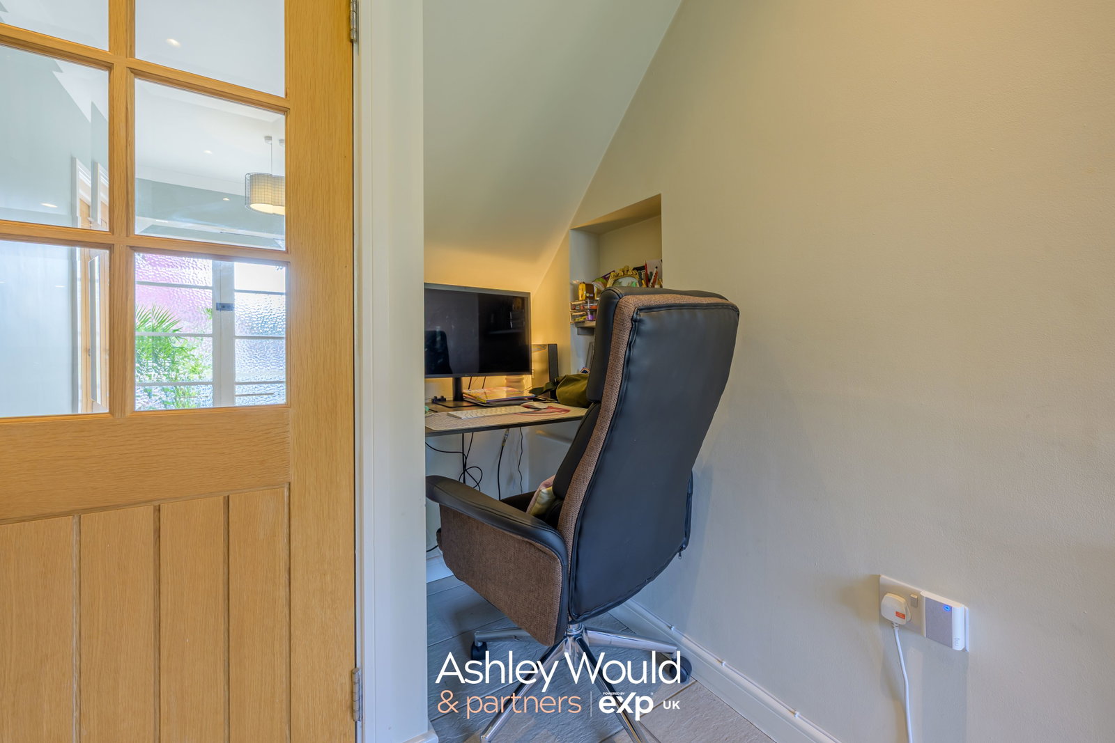 Semi Detached House in Halesowen