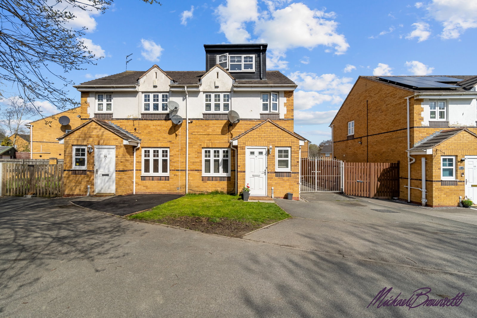 Semi Detached House in Bradford