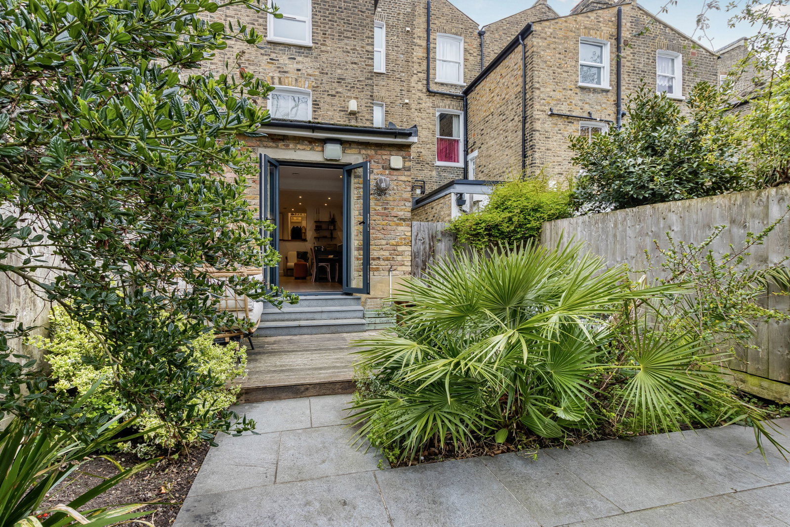 Ground Floor Flat in London