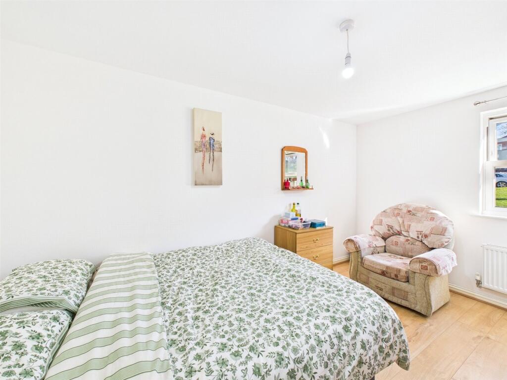 Flat in Cheltenham