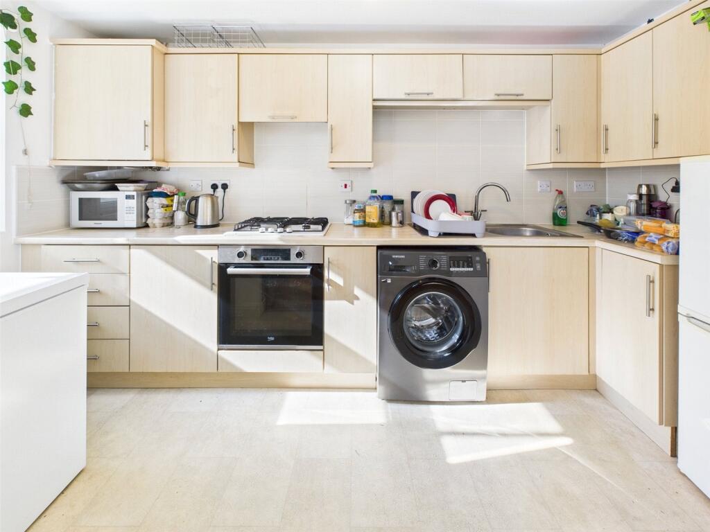 Flat in Cheltenham