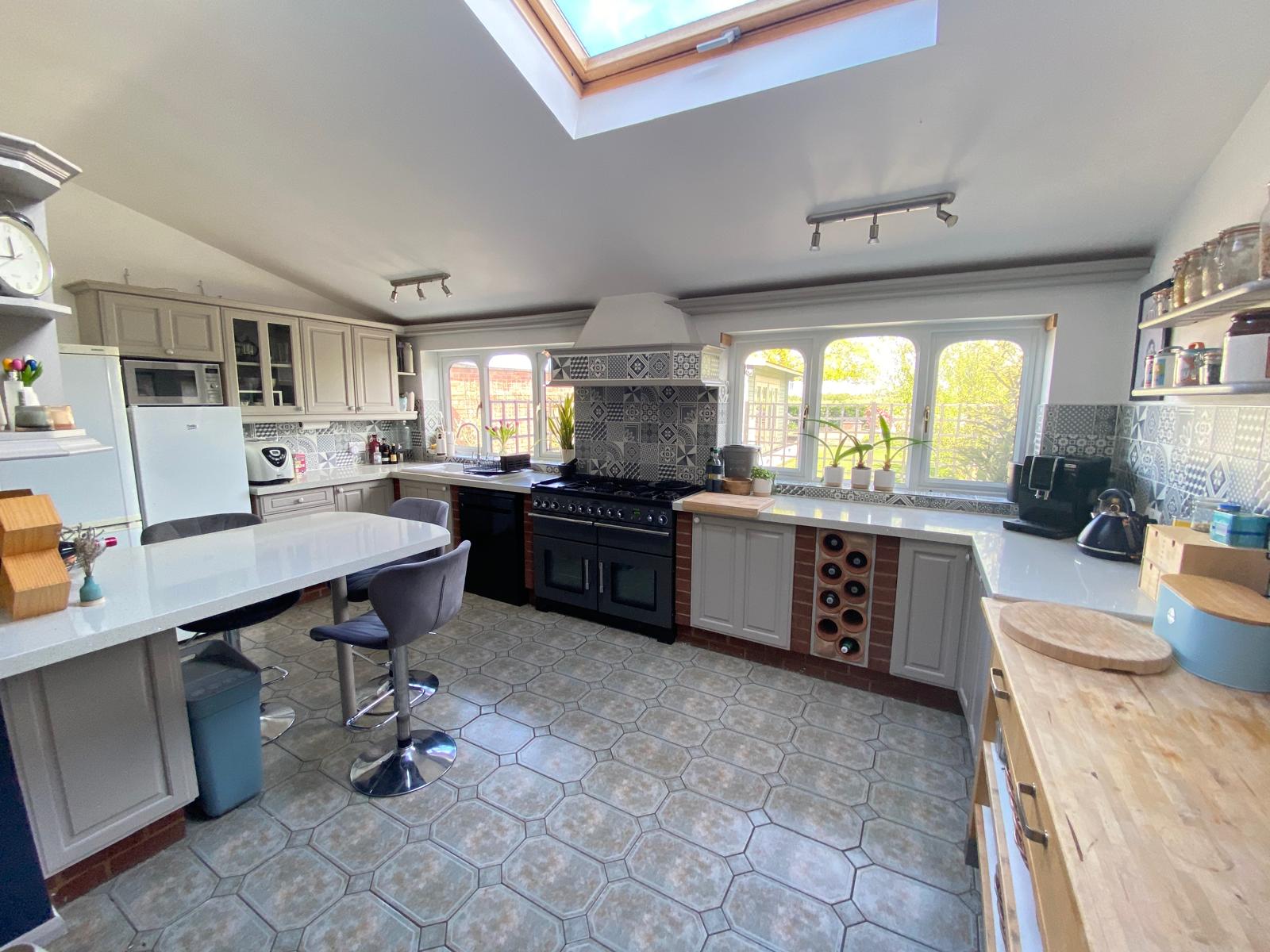 Semi Detached House in Nuneaton