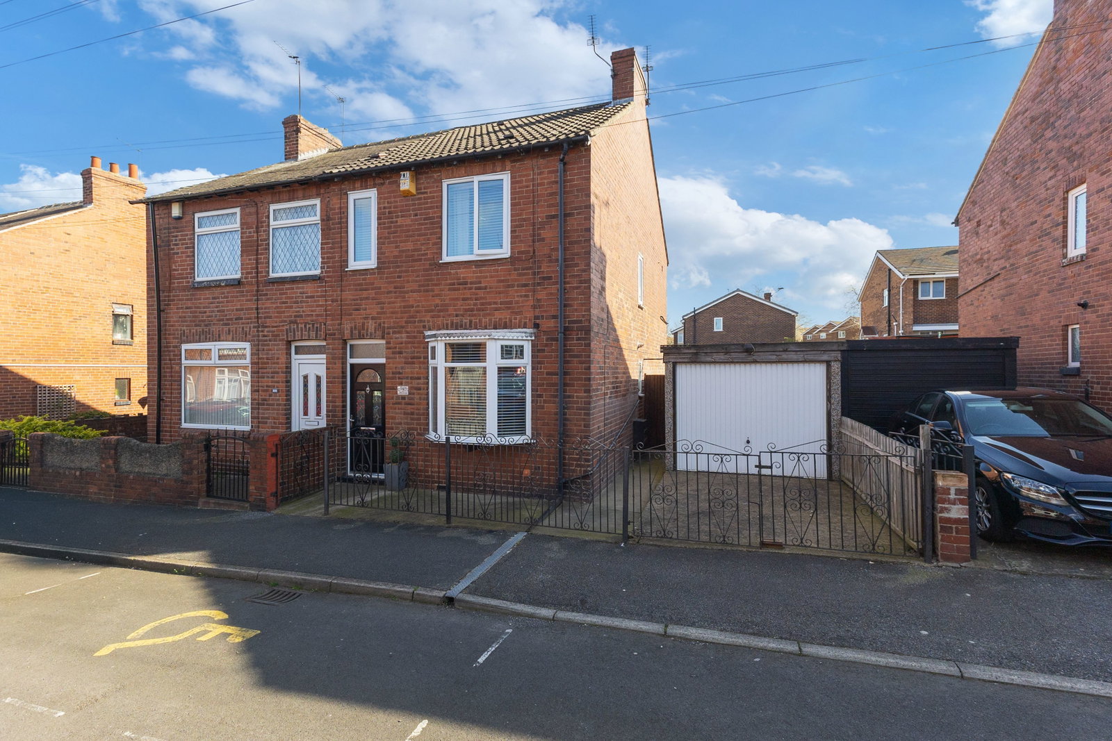 Semi Detached House in Castleford