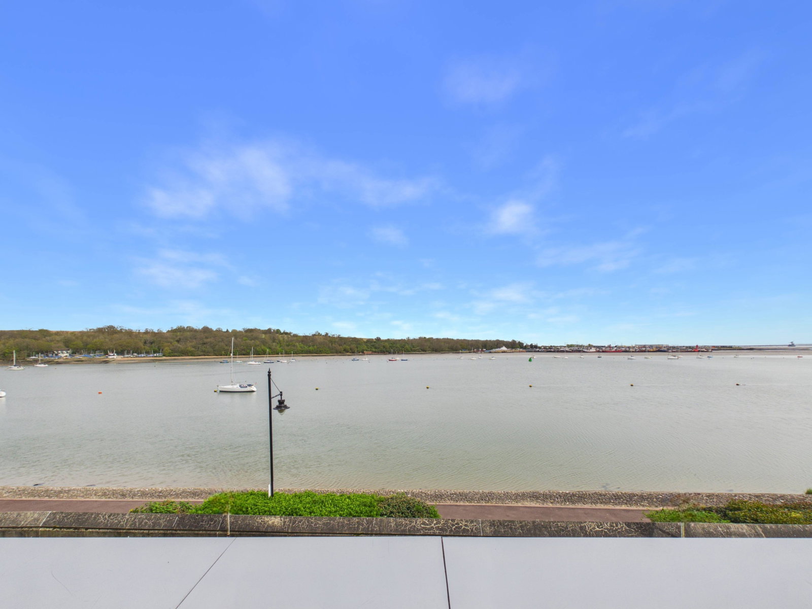 Flat in Chatham