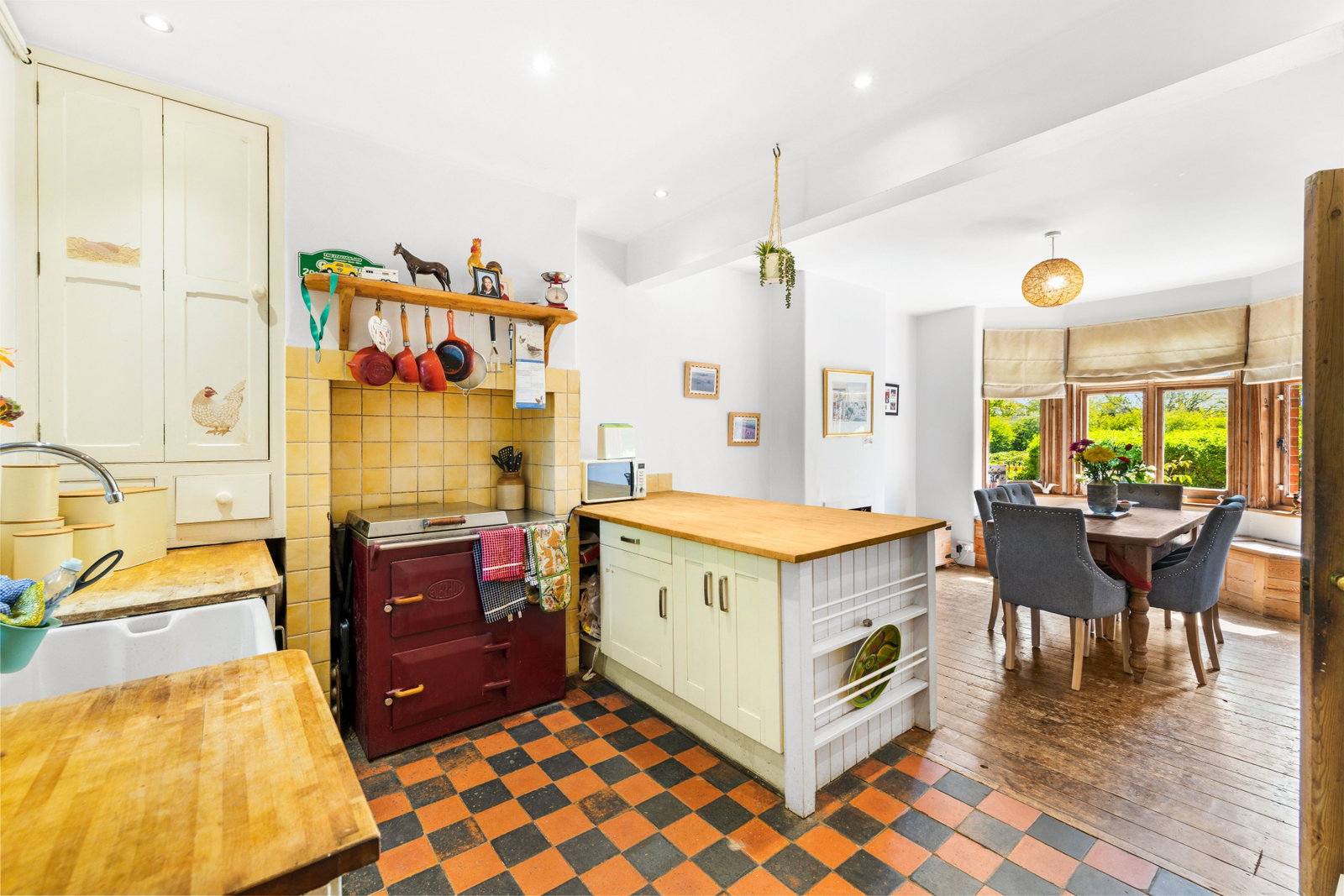 Semi Detached House in Lingfield