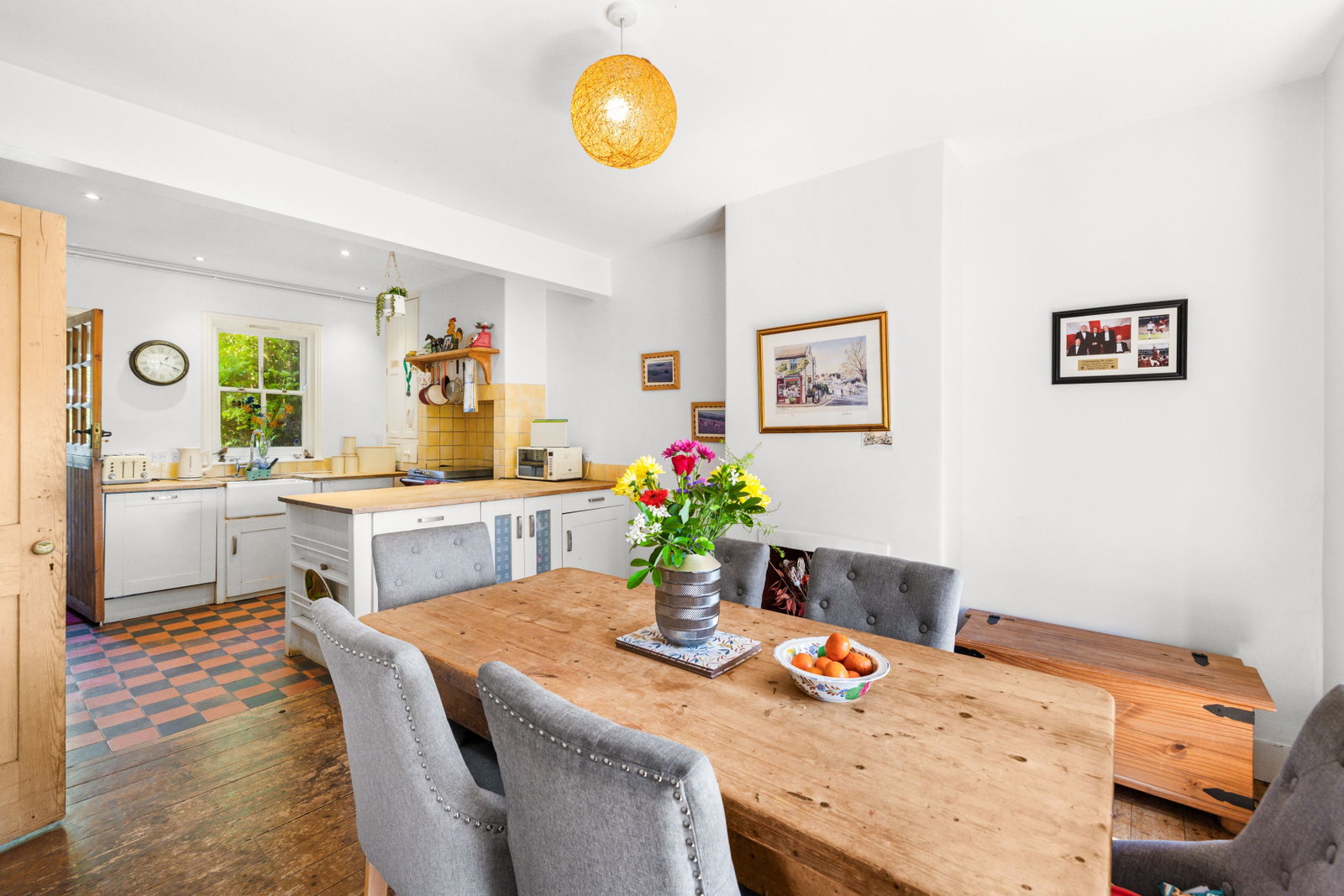 Semi Detached House in Lingfield