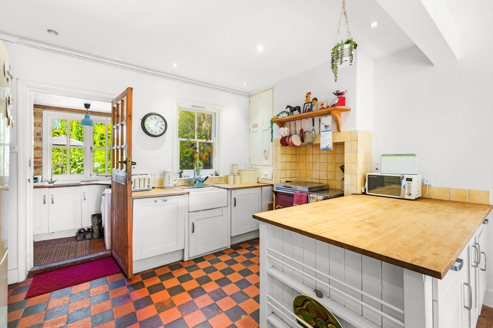 Semi Detached House in Lingfield