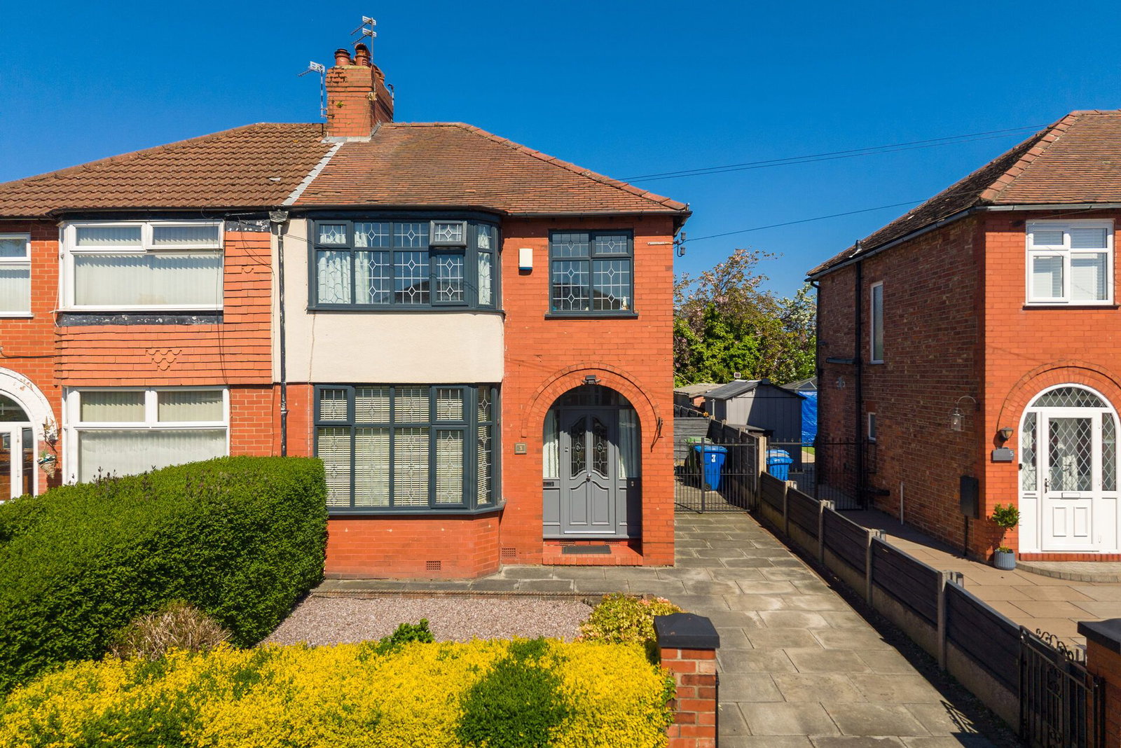 Semi Detached House in Sale