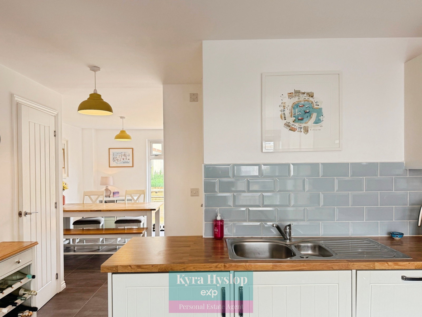 Semi Detached House in Exeter