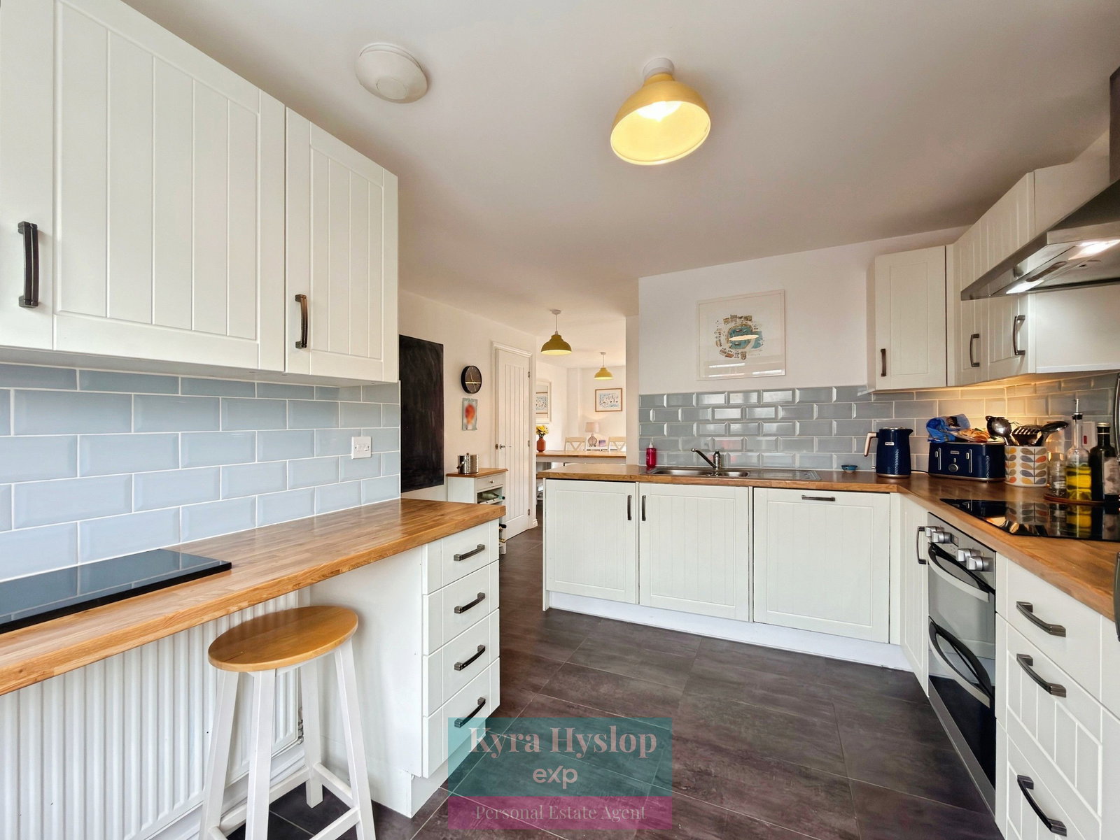 Semi Detached House in Exeter
