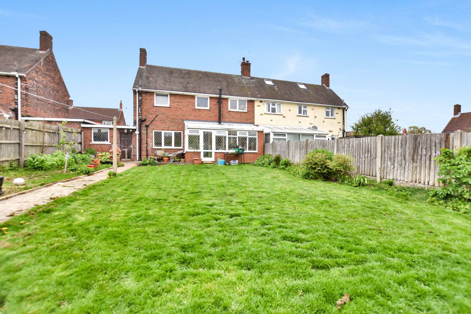 Semi Detached House in Leeds