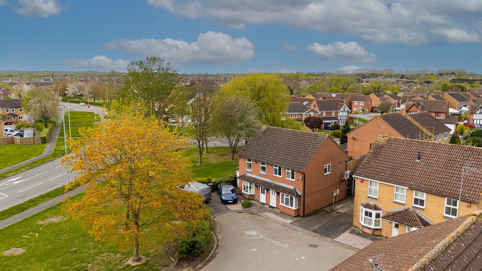 Semi Detached House in Whetstone