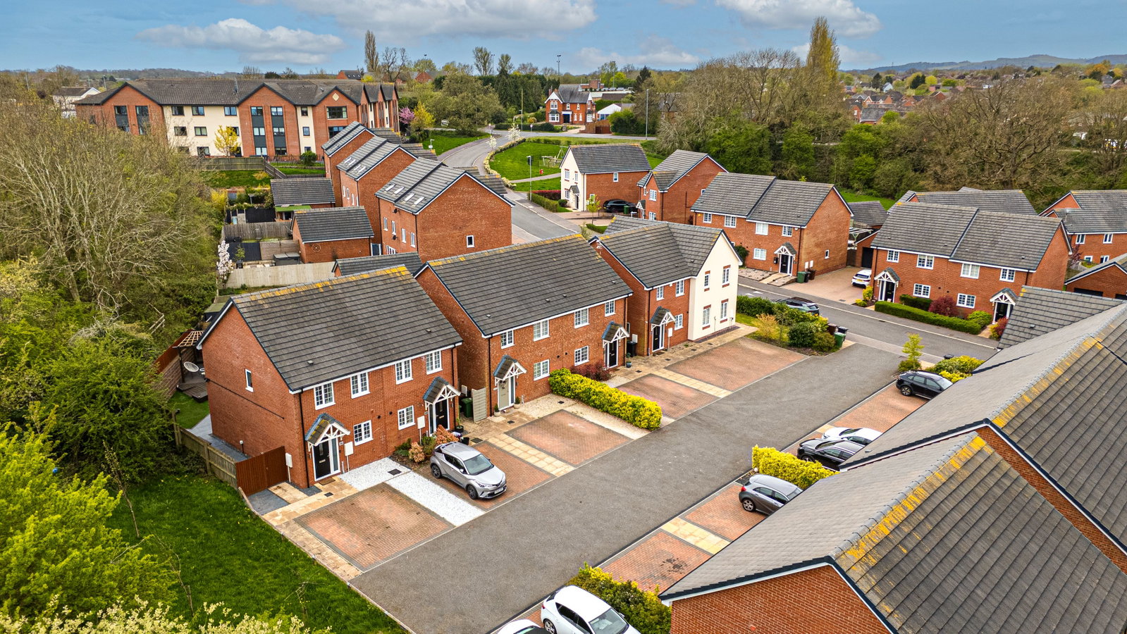Semi Detached House in loughborugh