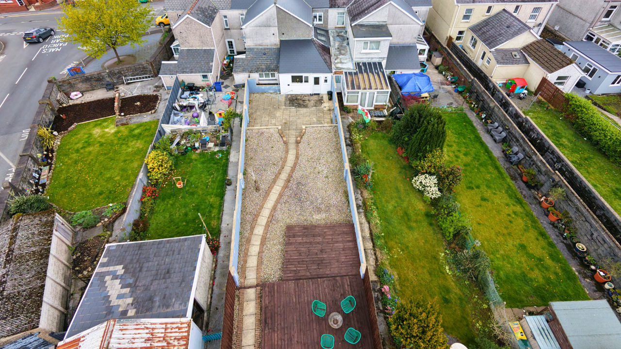 Terraced House in Ammanford