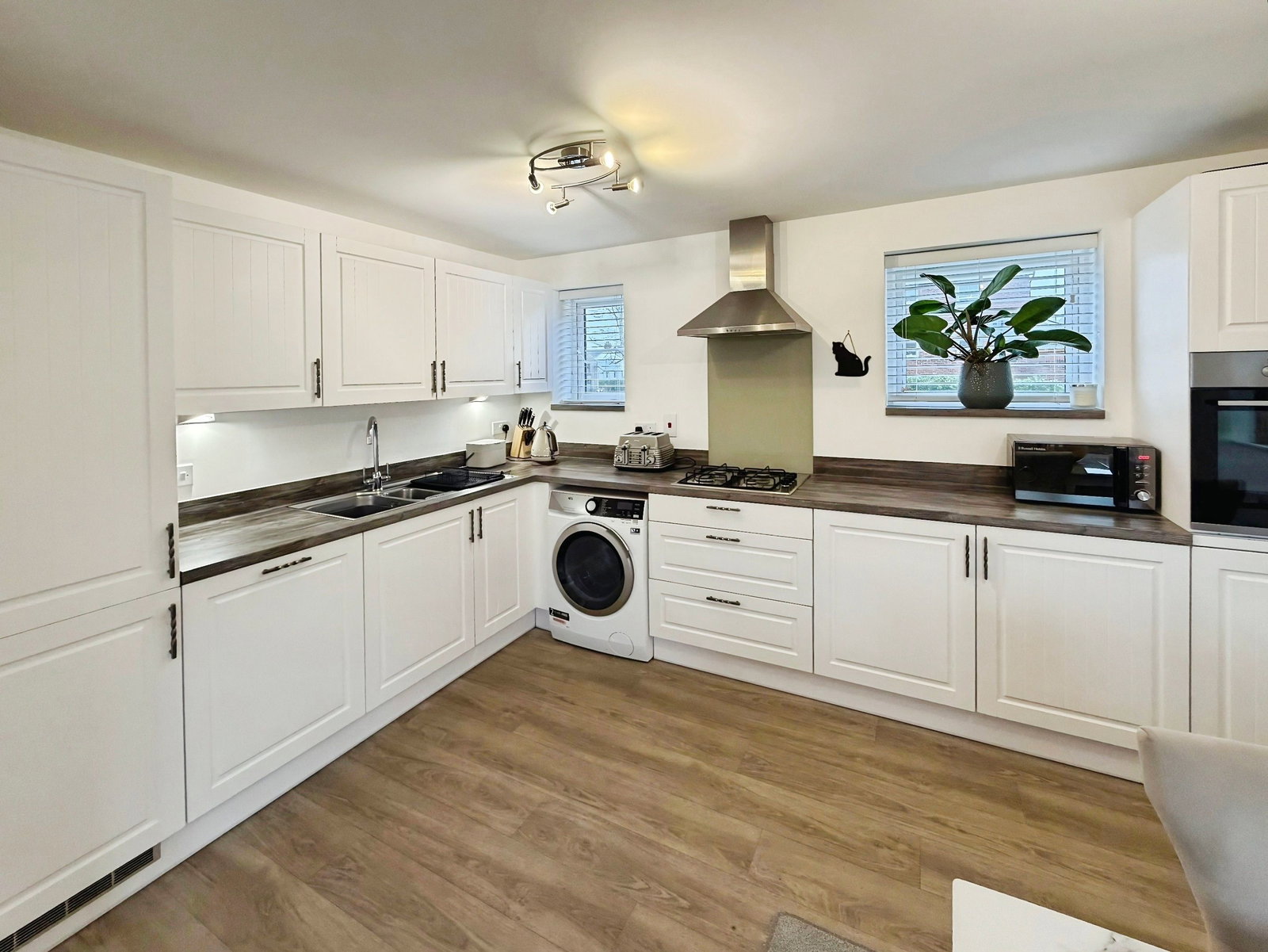 Detached House in Swansea