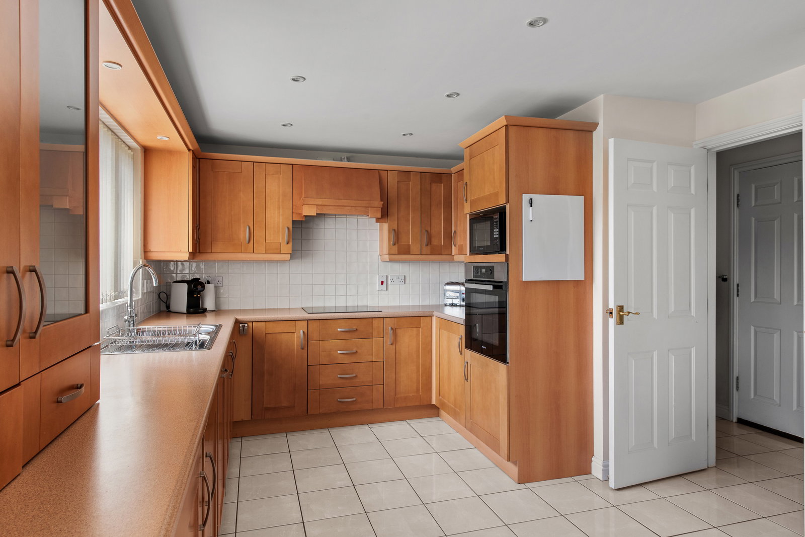 Detached House for sale in Grantham, Berkeley Avenue on Barrowby Lodge in Grantham, 1750 m²