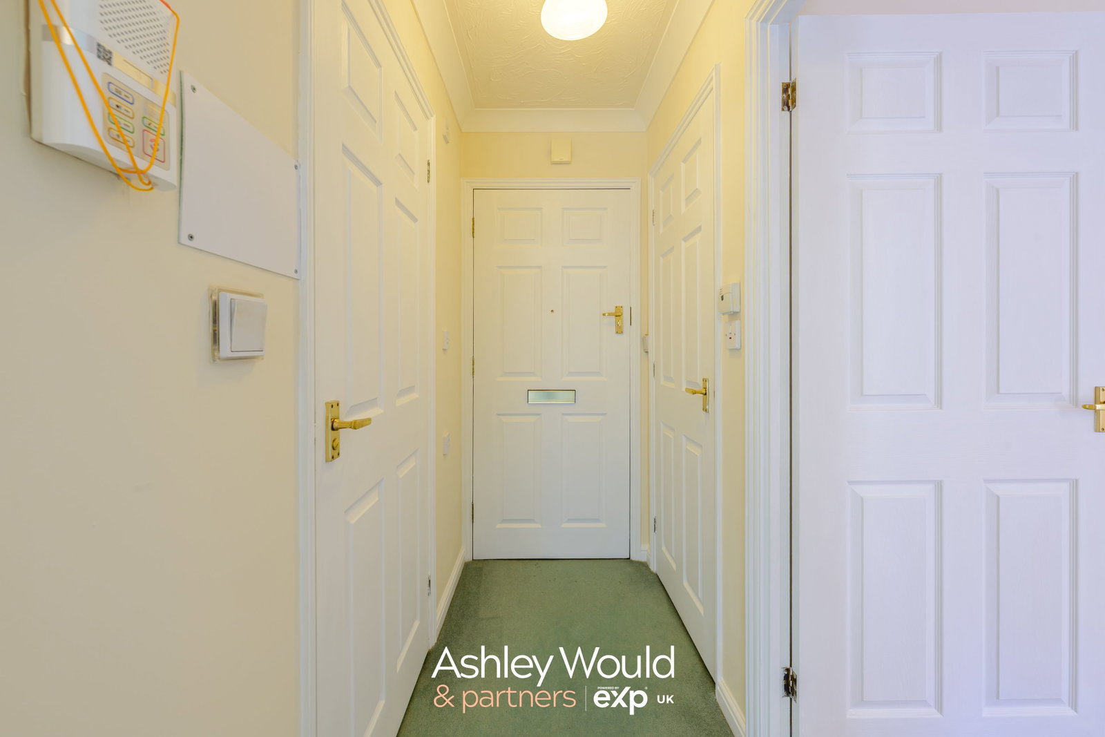 Apartment in Warwick