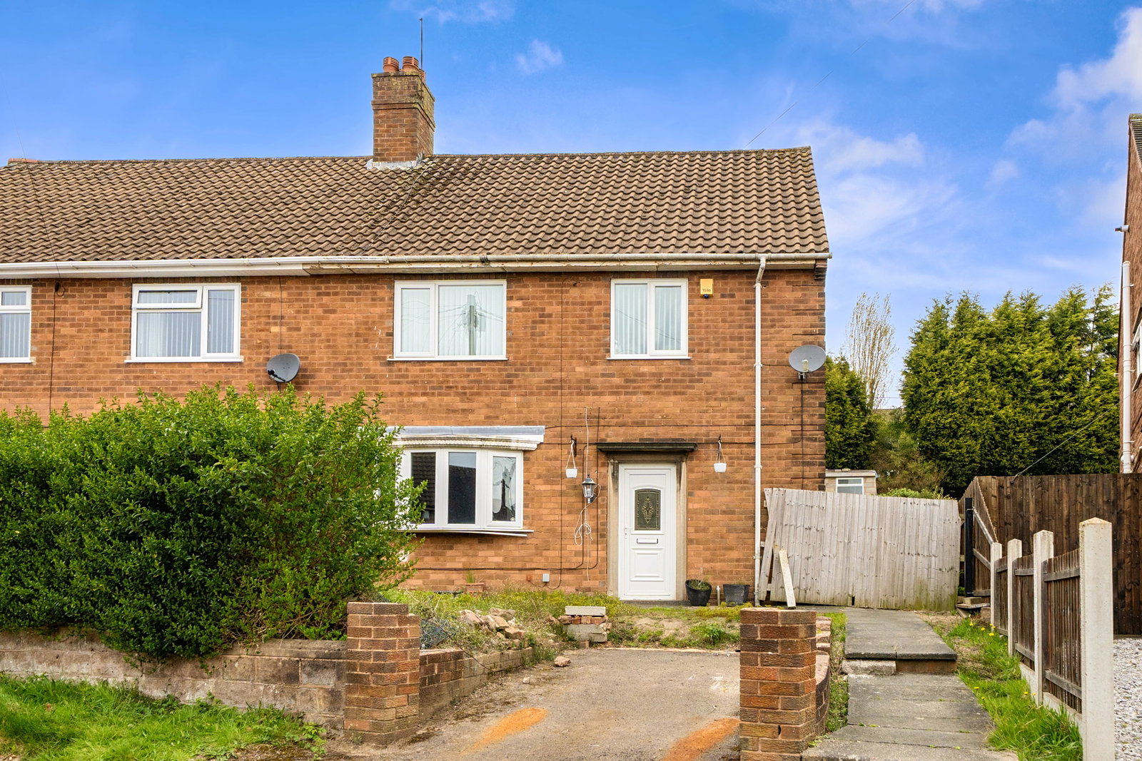 Semi Detached House in Bilston