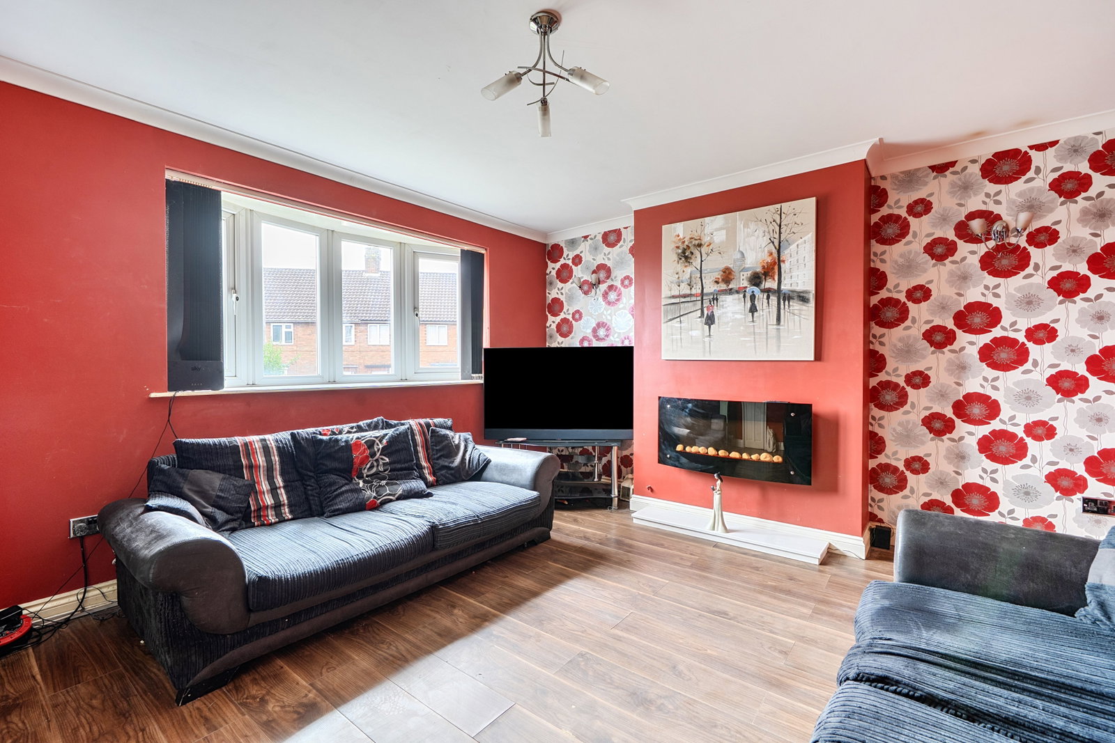 Semi Detached House in Bilston